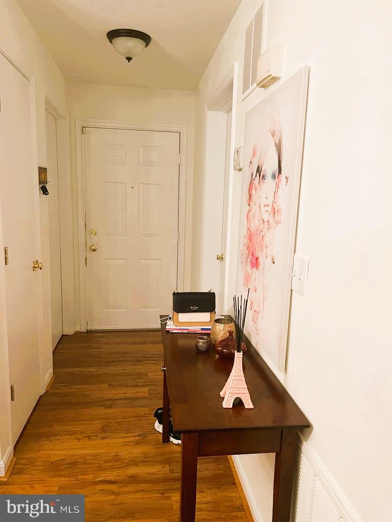SUMMERHOUSE CONDO - Residential