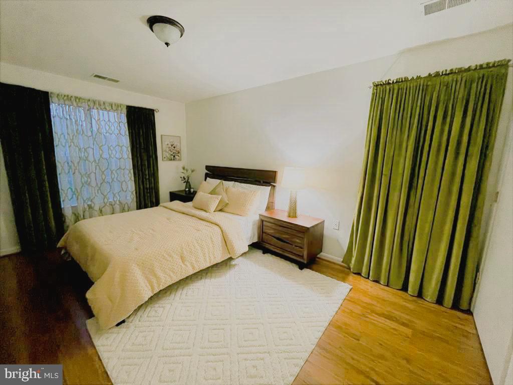 SUMMERHOUSE CONDO - Residential