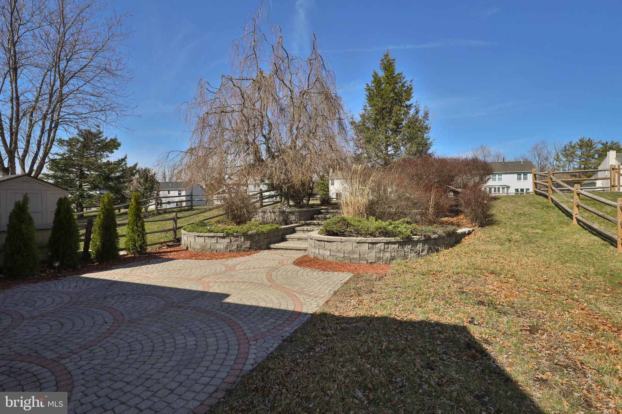 TYLER WALK - Residential