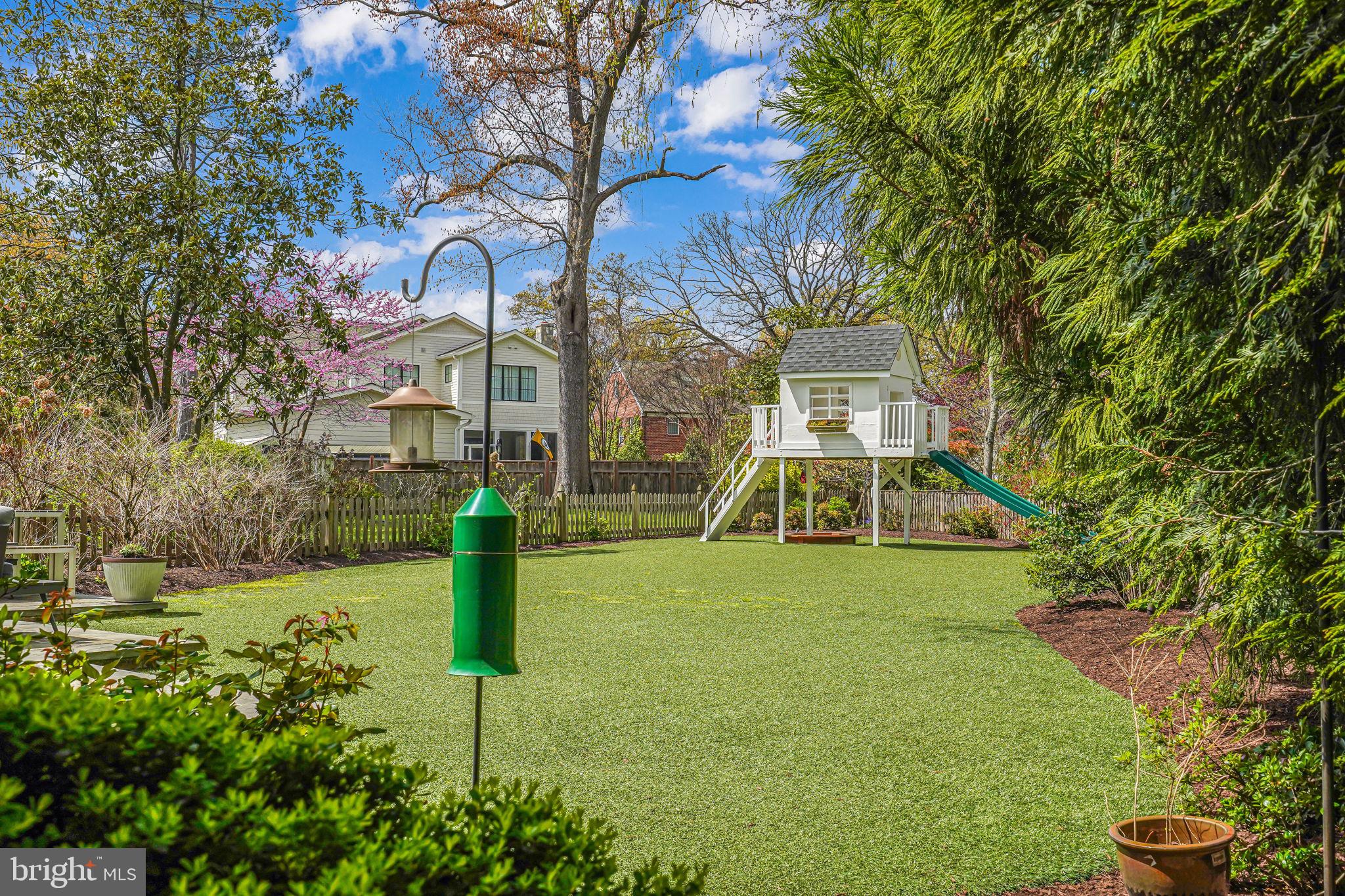ROSEMONT - Residential