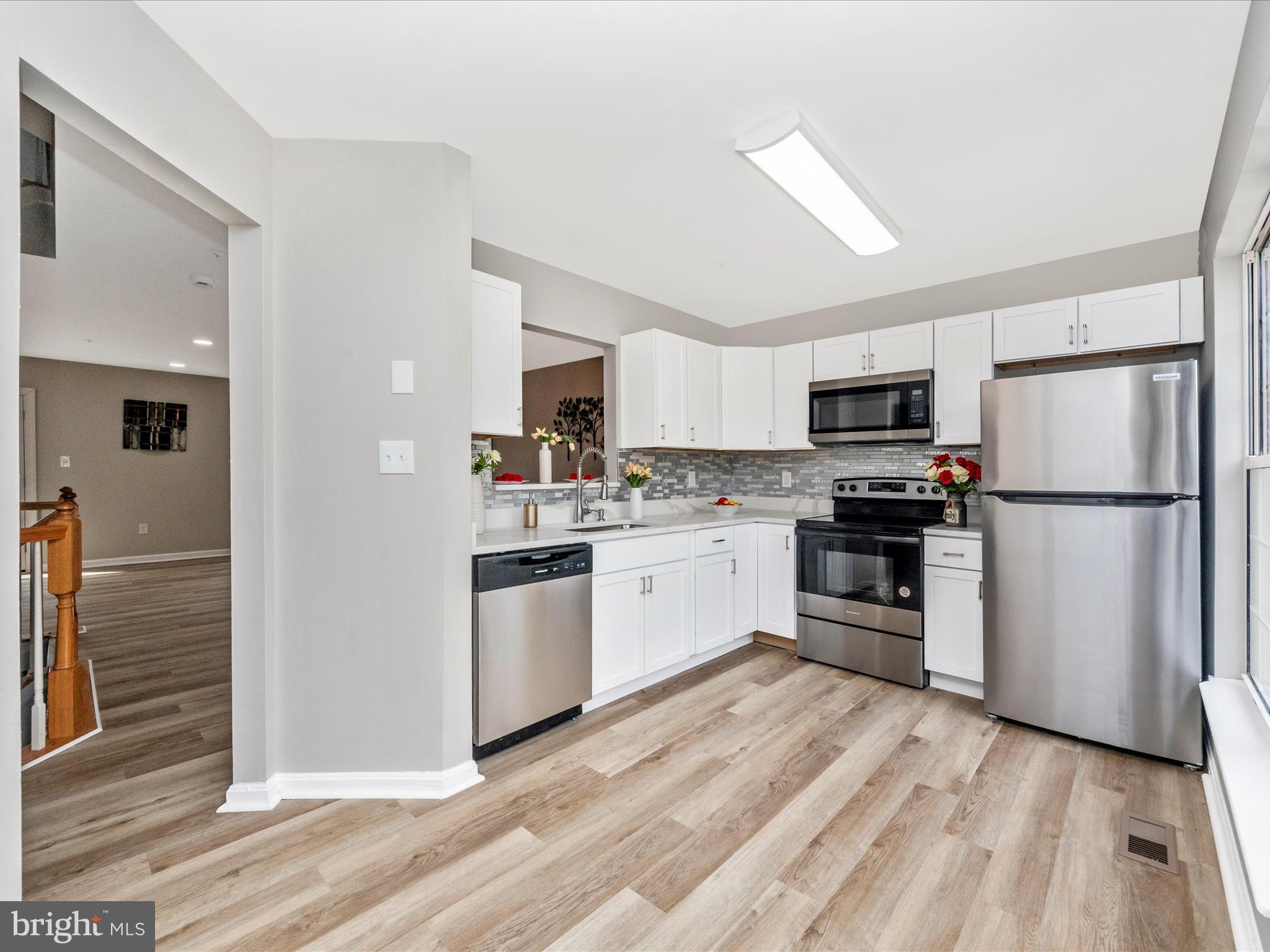 SEVEN OAKS - Residential