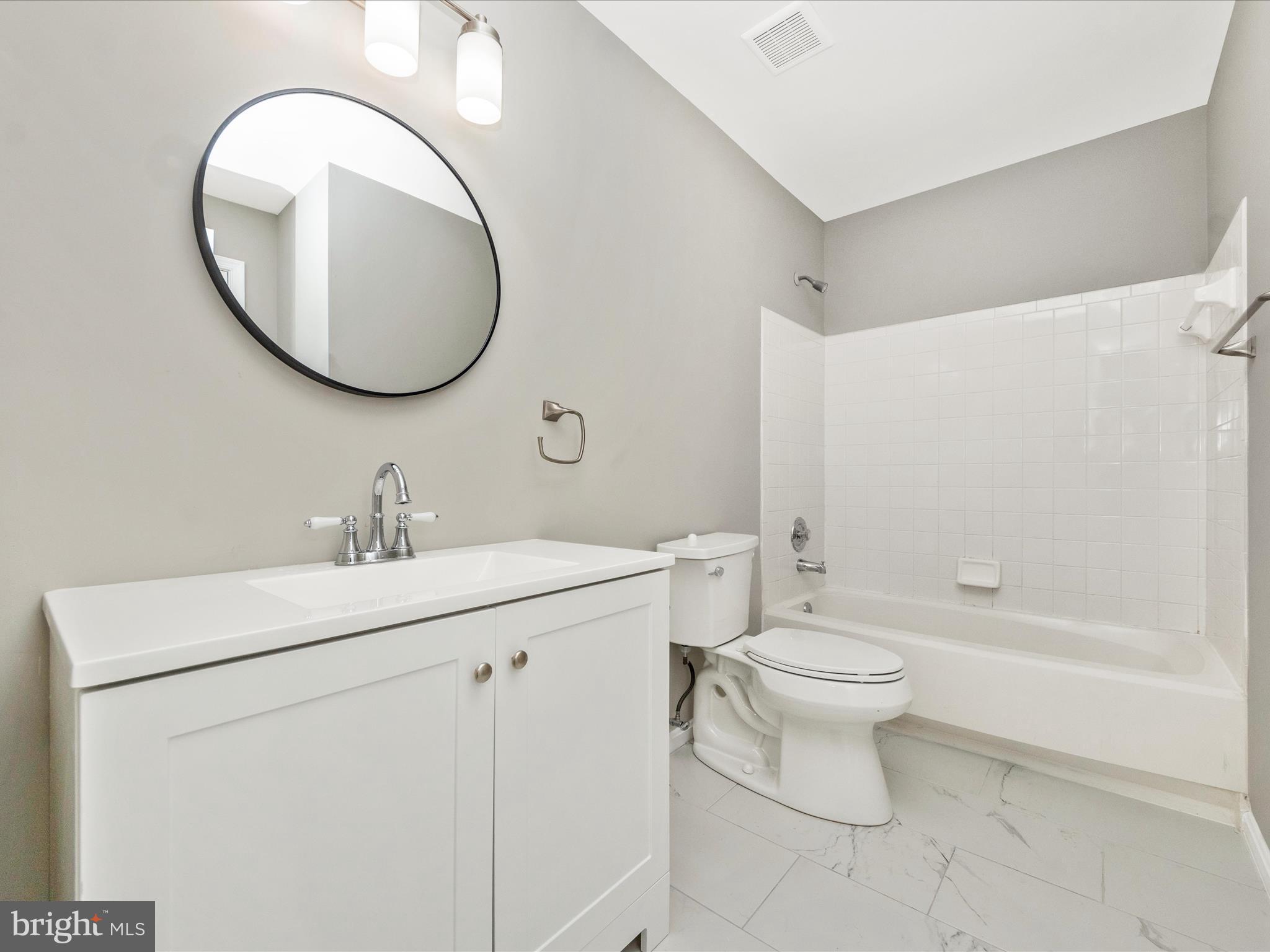 SEVEN OAKS - Residential