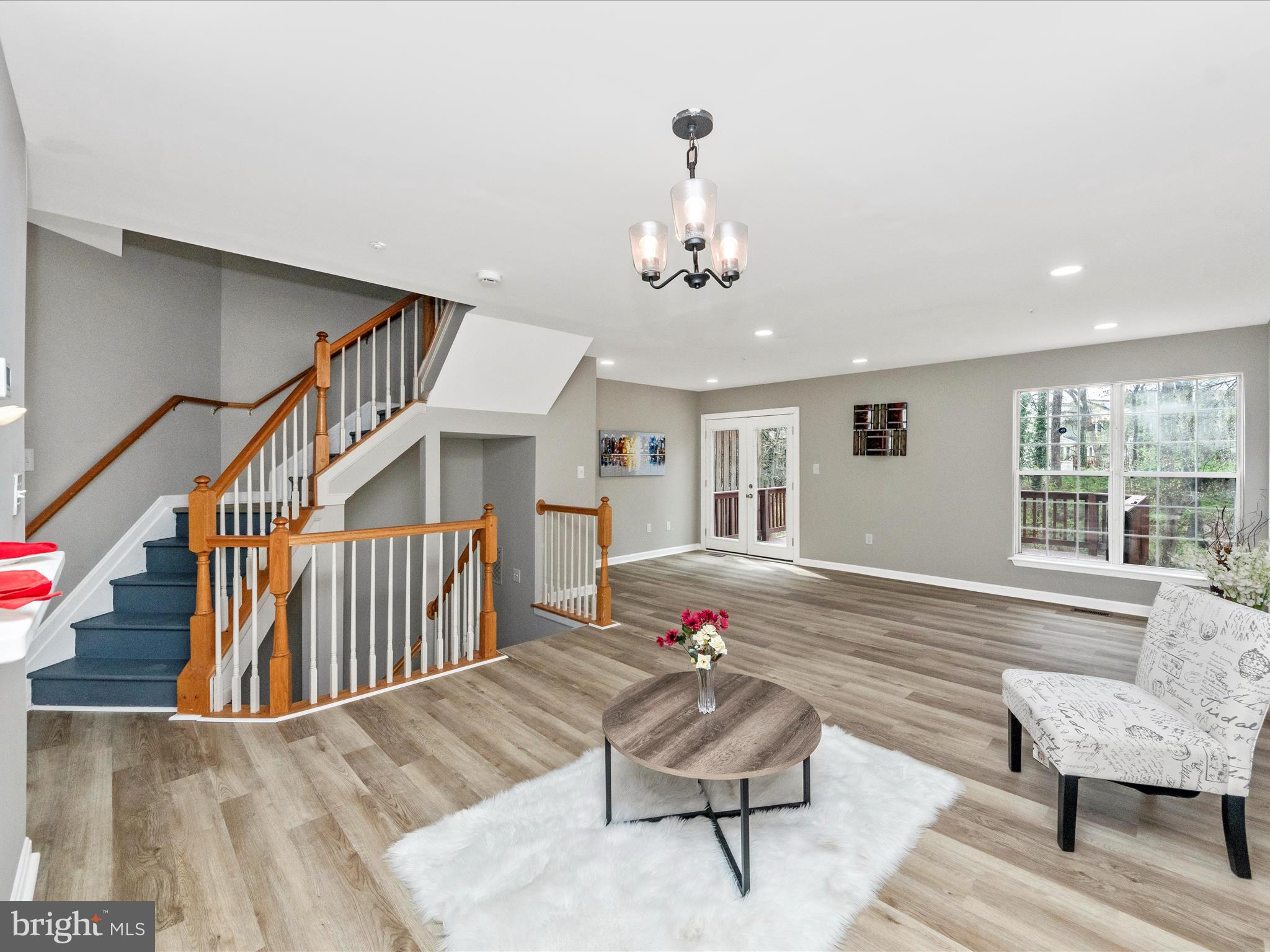 SEVEN OAKS - Residential