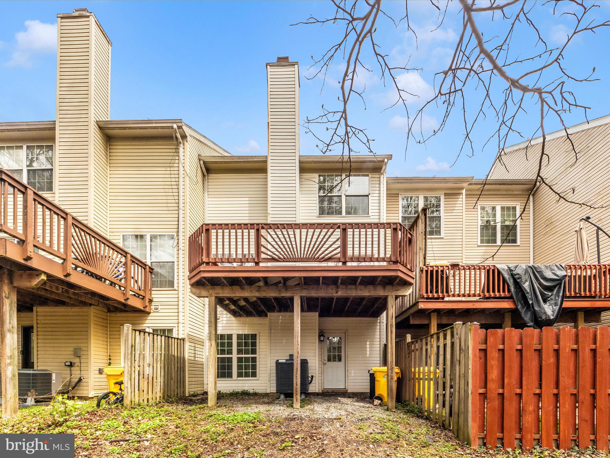 SEVEN OAKS - Residential