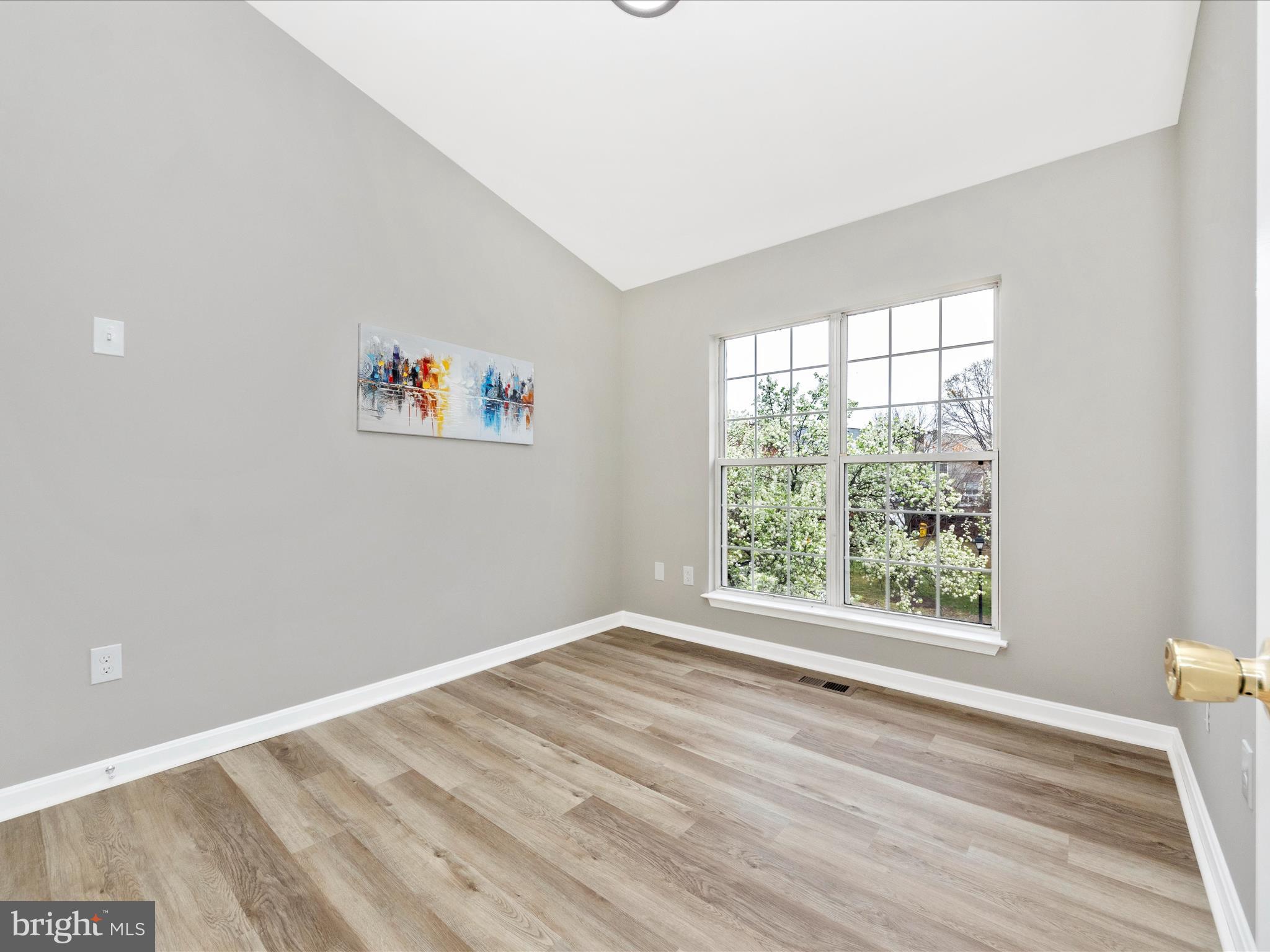 SEVEN OAKS - Residential