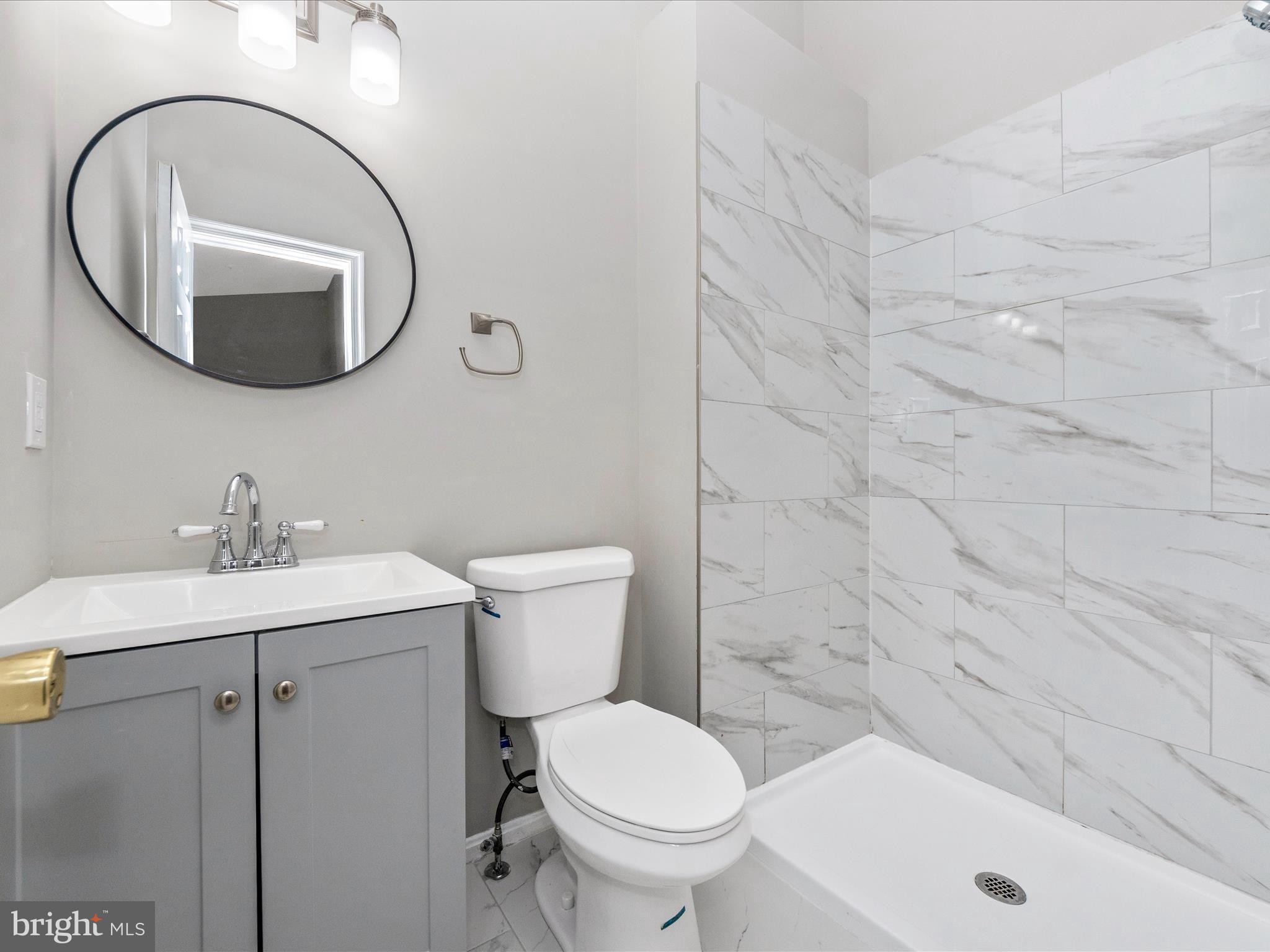 SEVEN OAKS - Residential