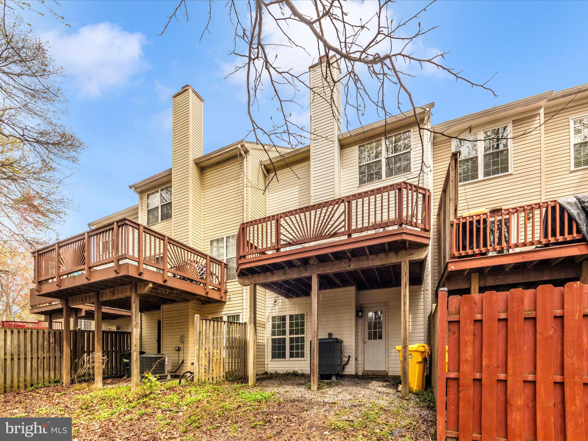 SEVEN OAKS - Residential