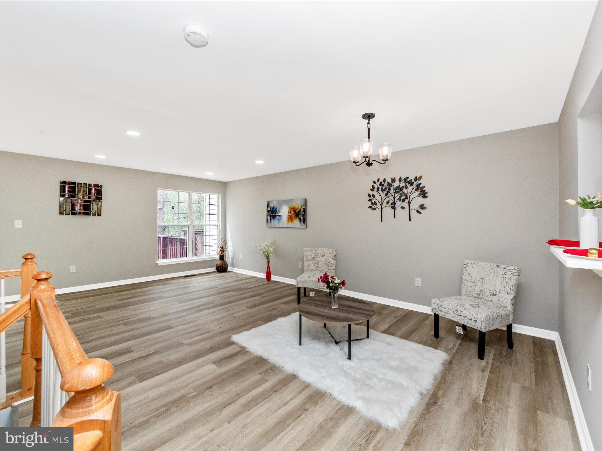 SEVEN OAKS - Residential