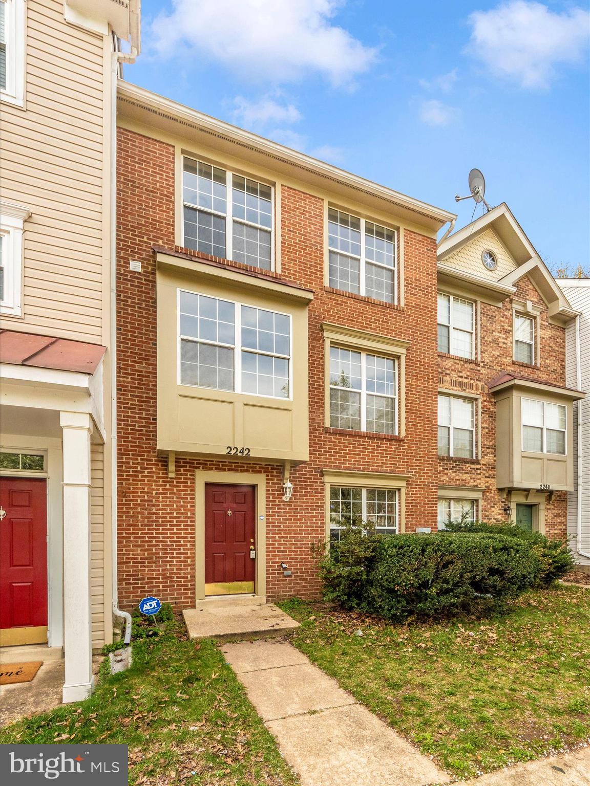 SEVEN OAKS - Residential