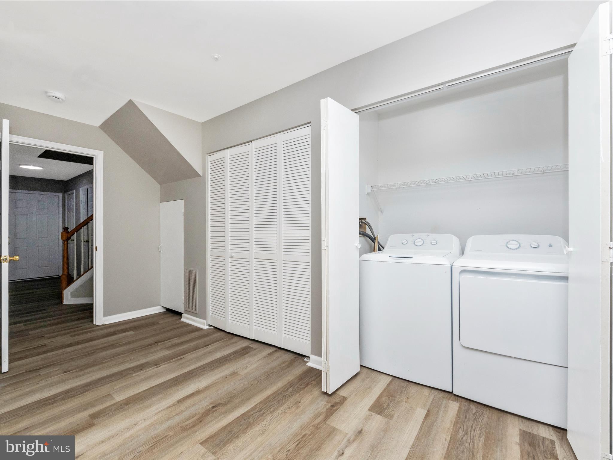 SEVEN OAKS - Residential