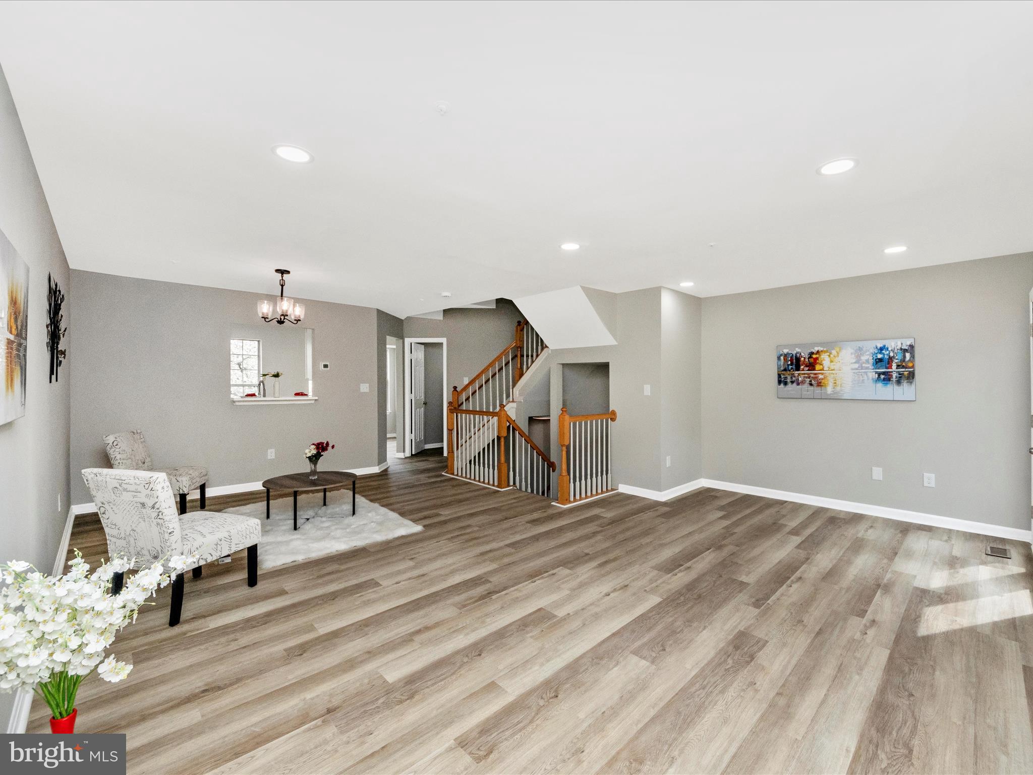 SEVEN OAKS - Residential
