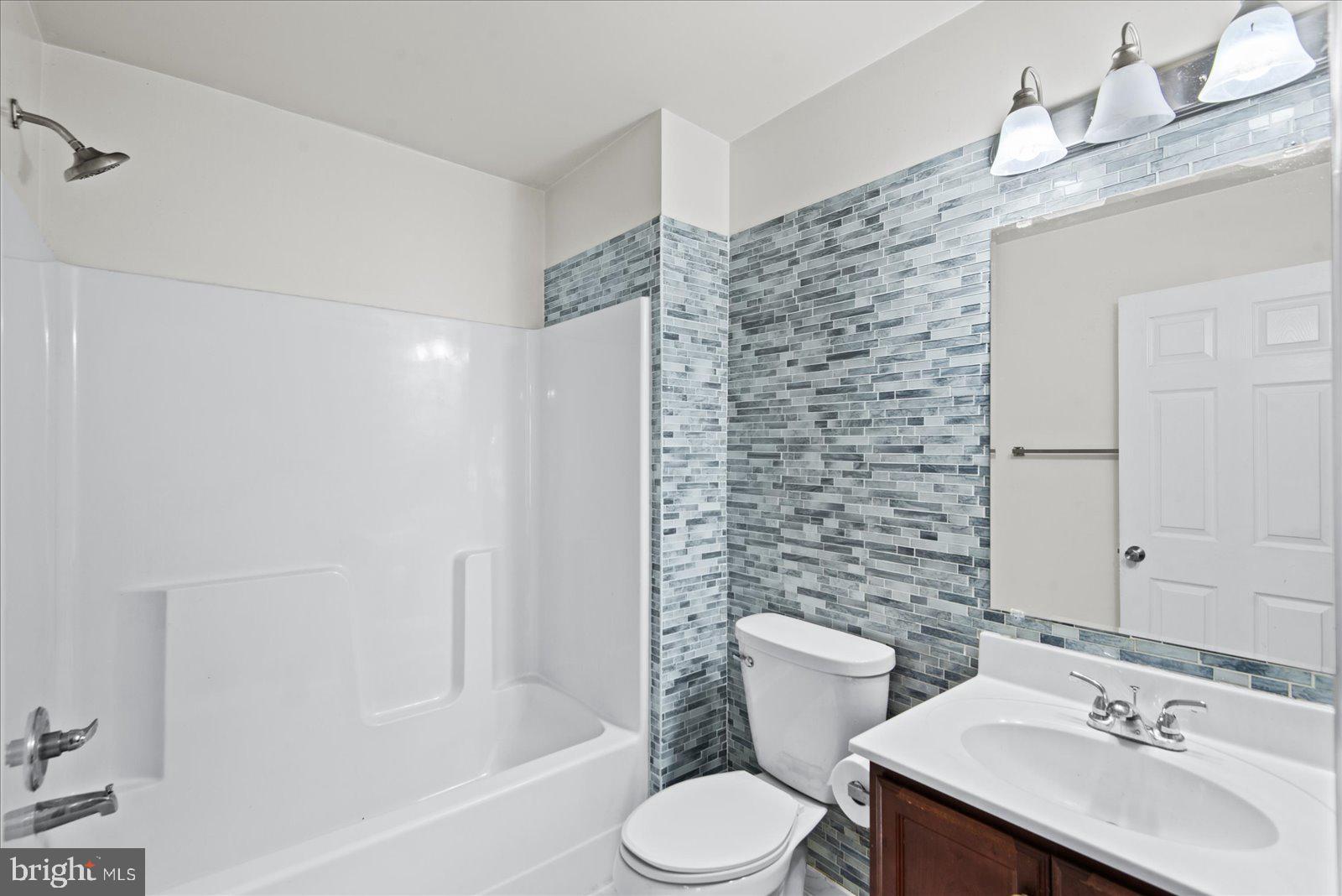 WINDING RIDGE - Residential