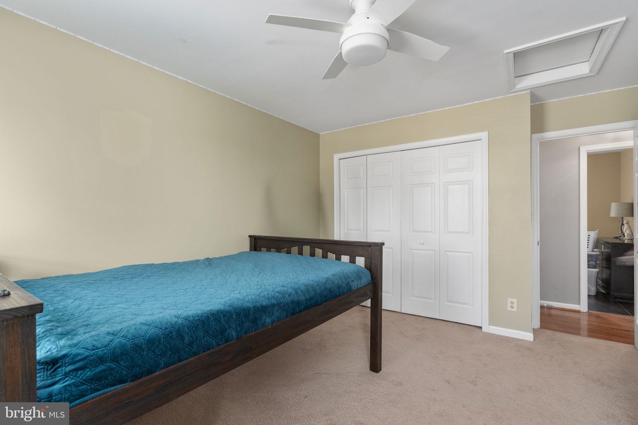 HAMPTON OAKS - Residential