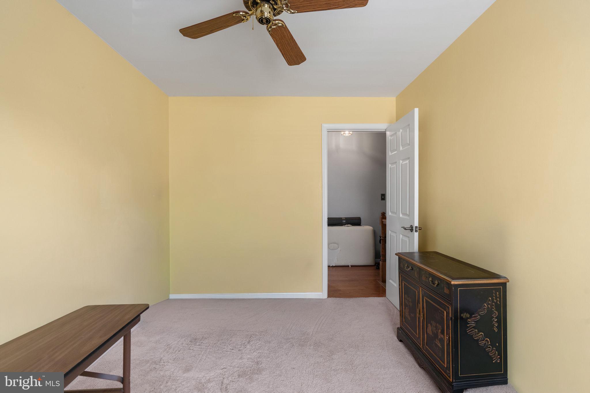 HAMPTON OAKS - Residential