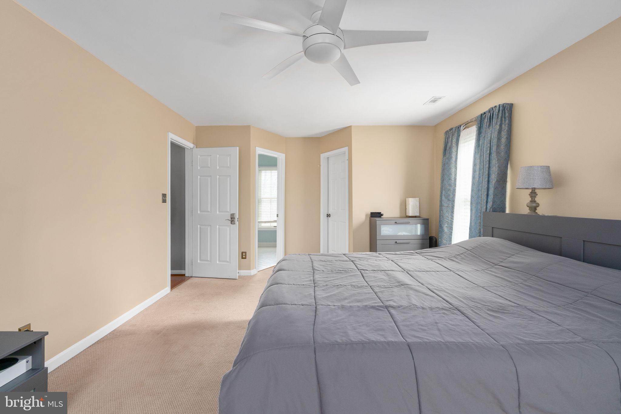HAMPTON OAKS - Residential