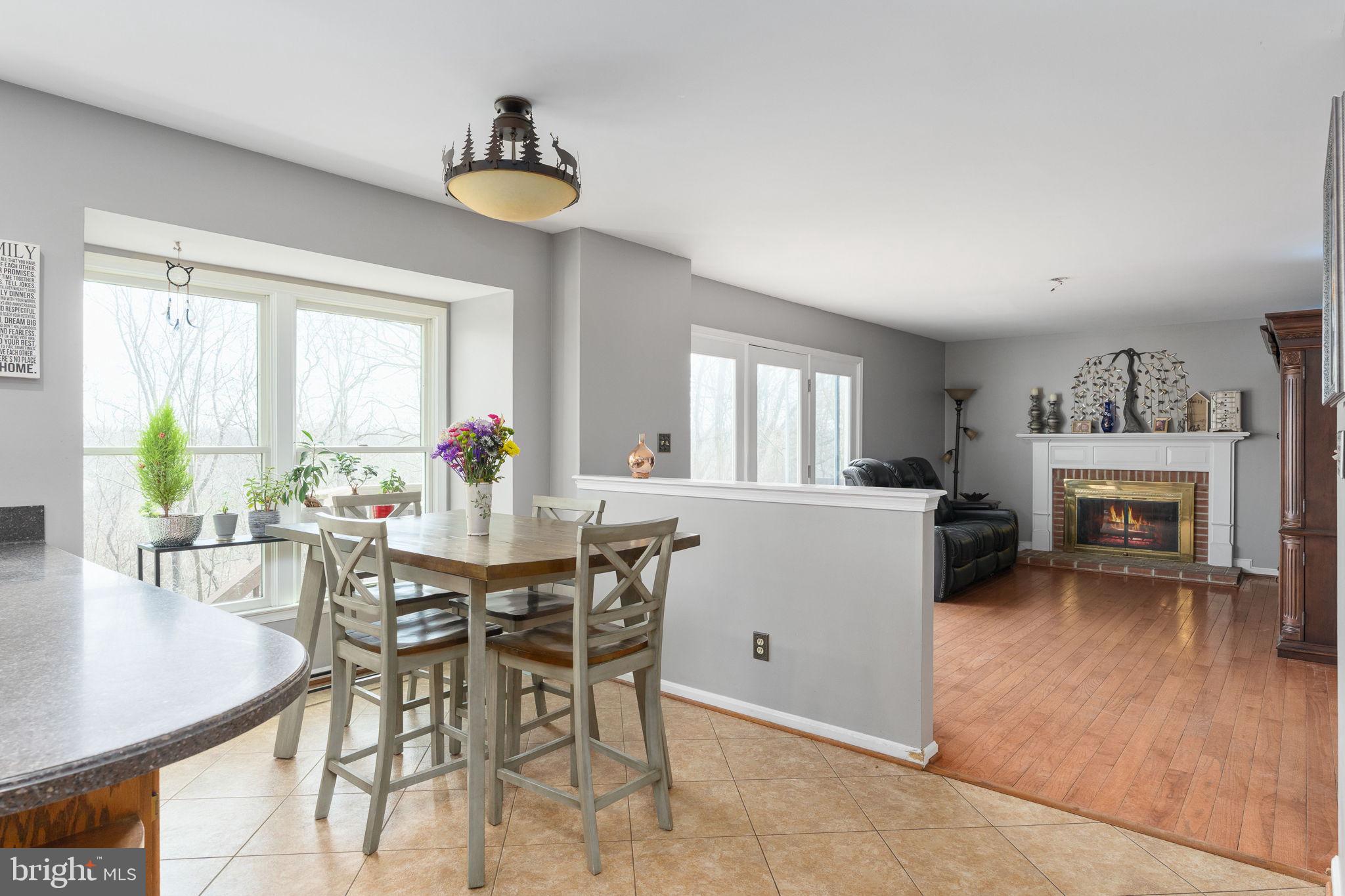 HAMPTON OAKS - Residential