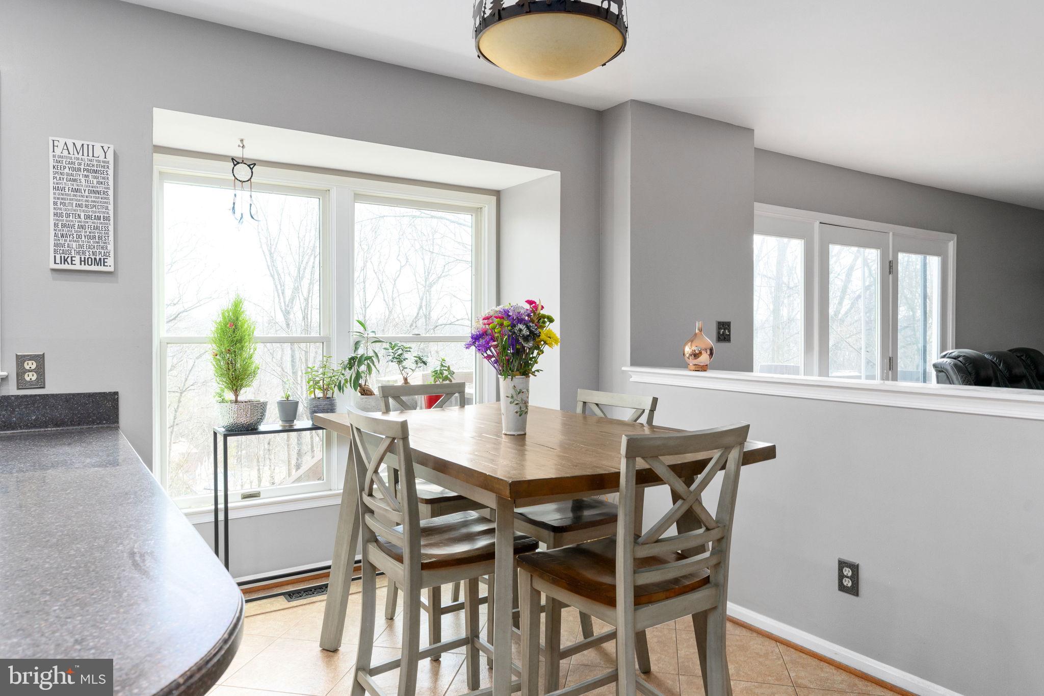 HAMPTON OAKS - Residential