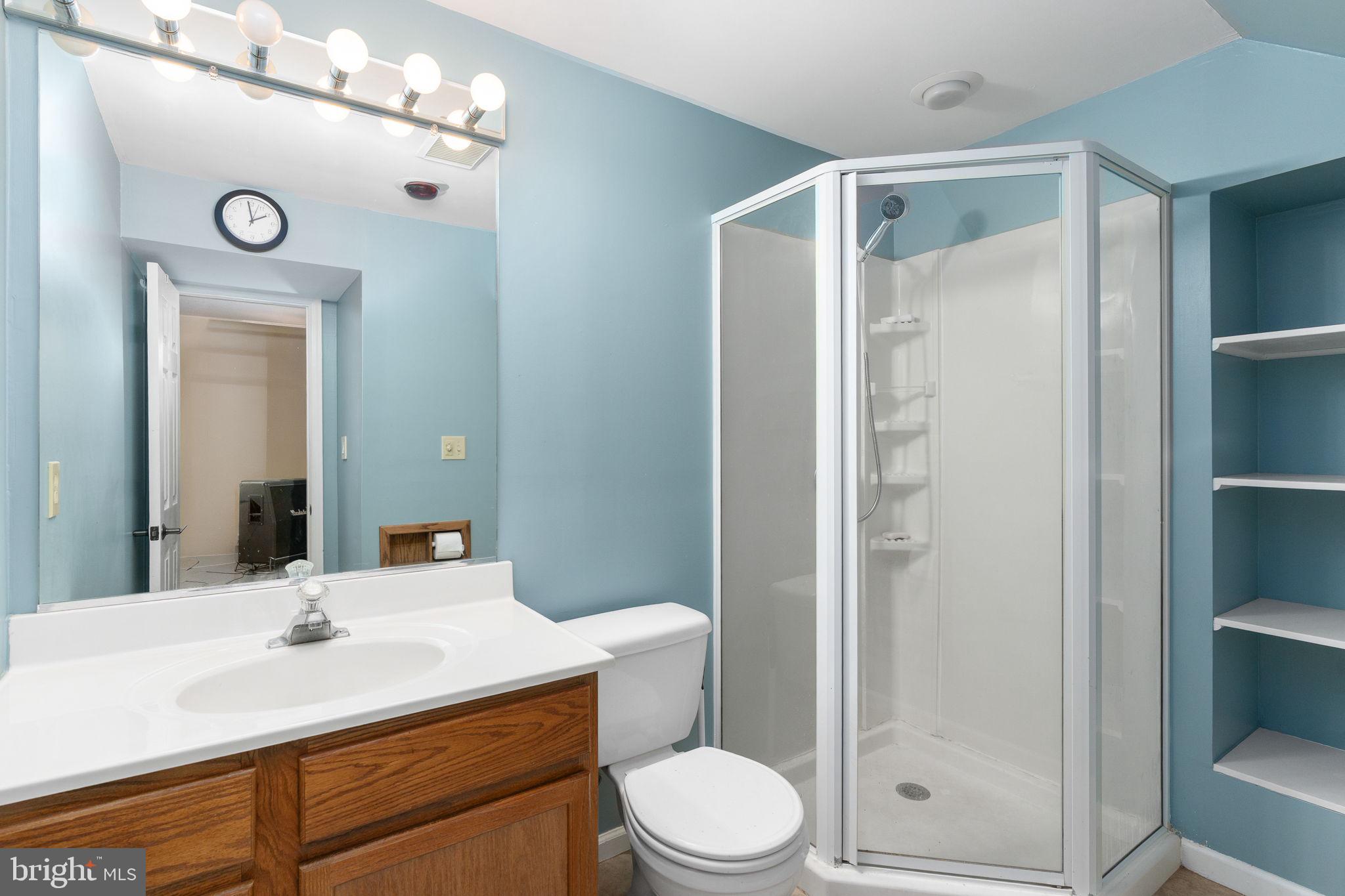 HAMPTON OAKS - Residential