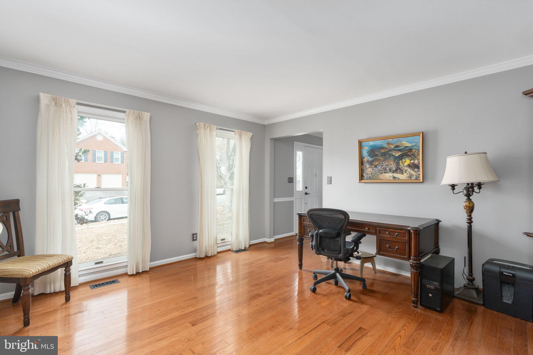 HAMPTON OAKS - Residential