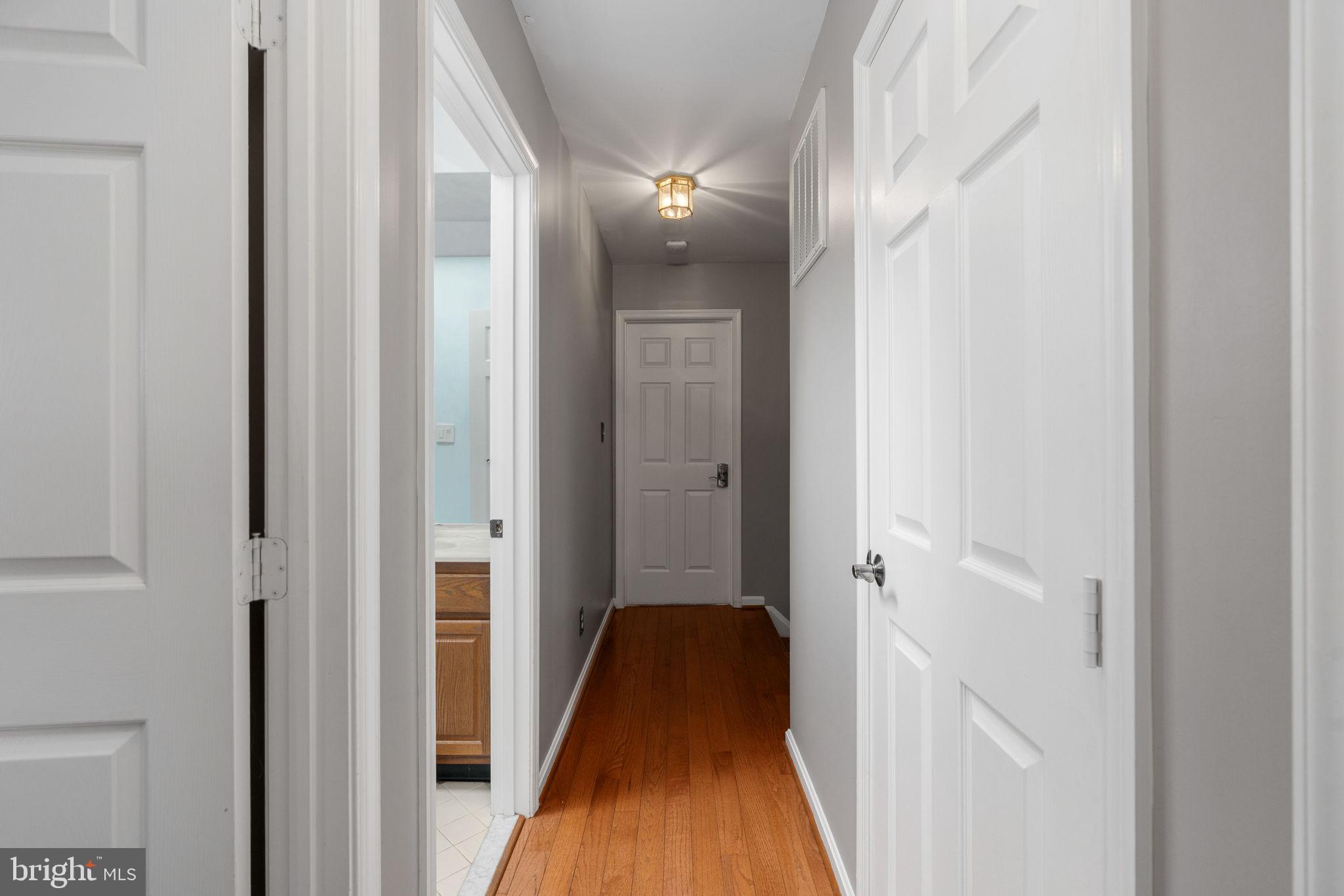 HAMPTON OAKS - Residential