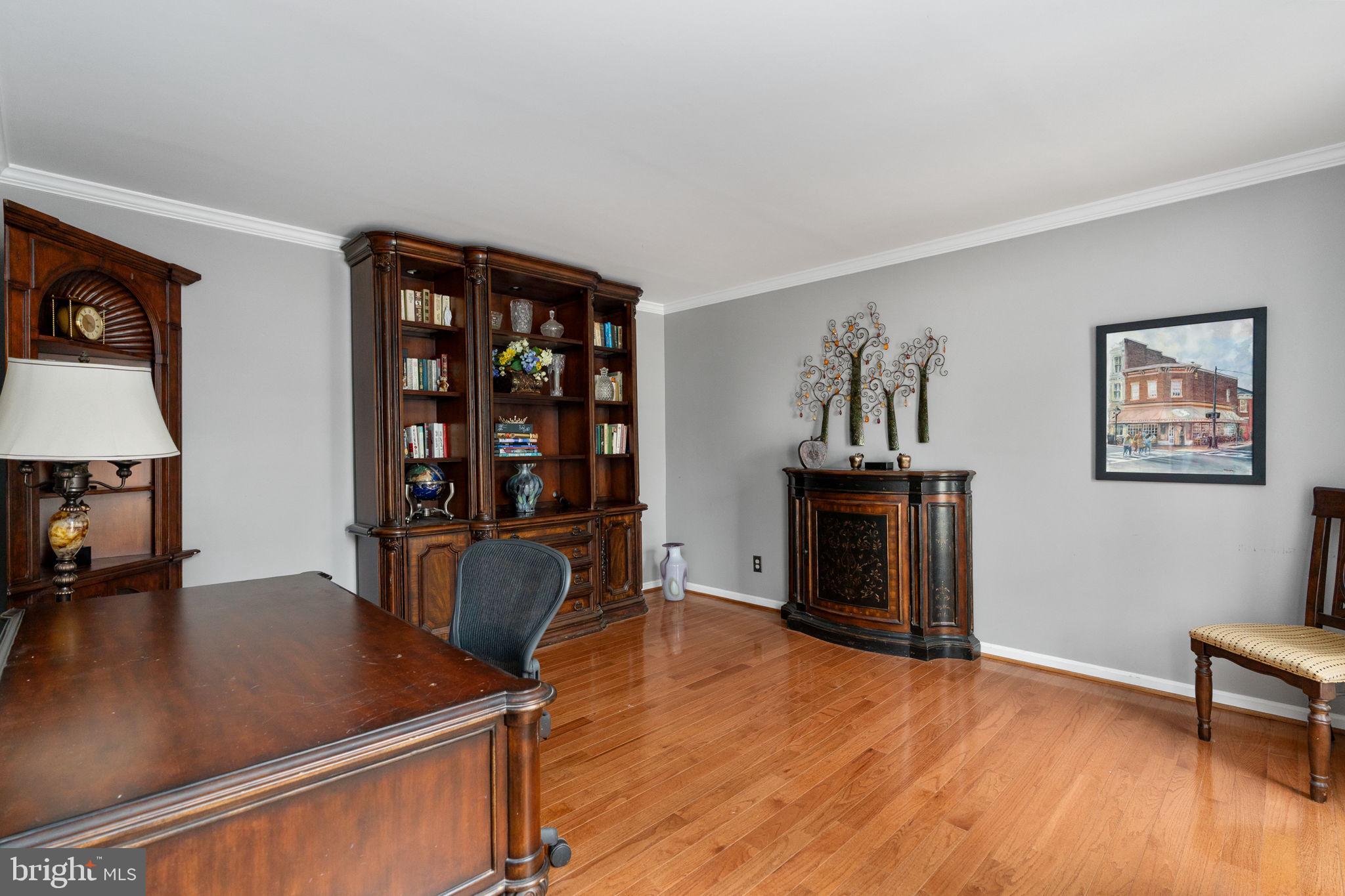 HAMPTON OAKS - Residential