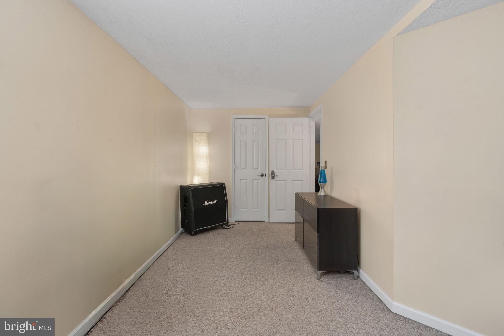 HAMPTON OAKS - Residential