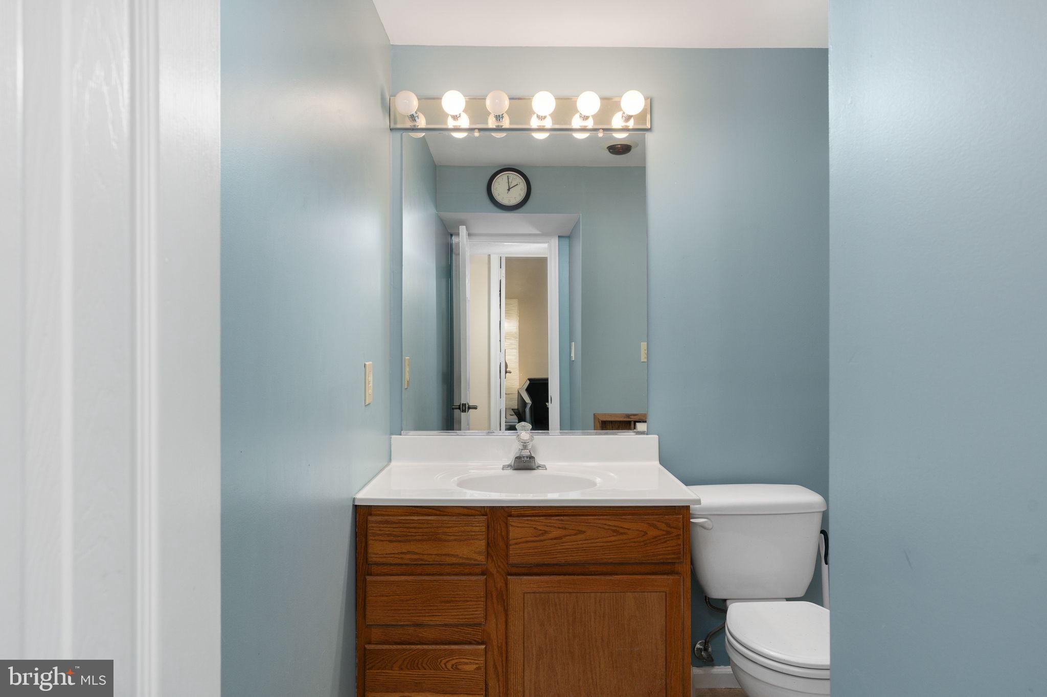 HAMPTON OAKS - Residential