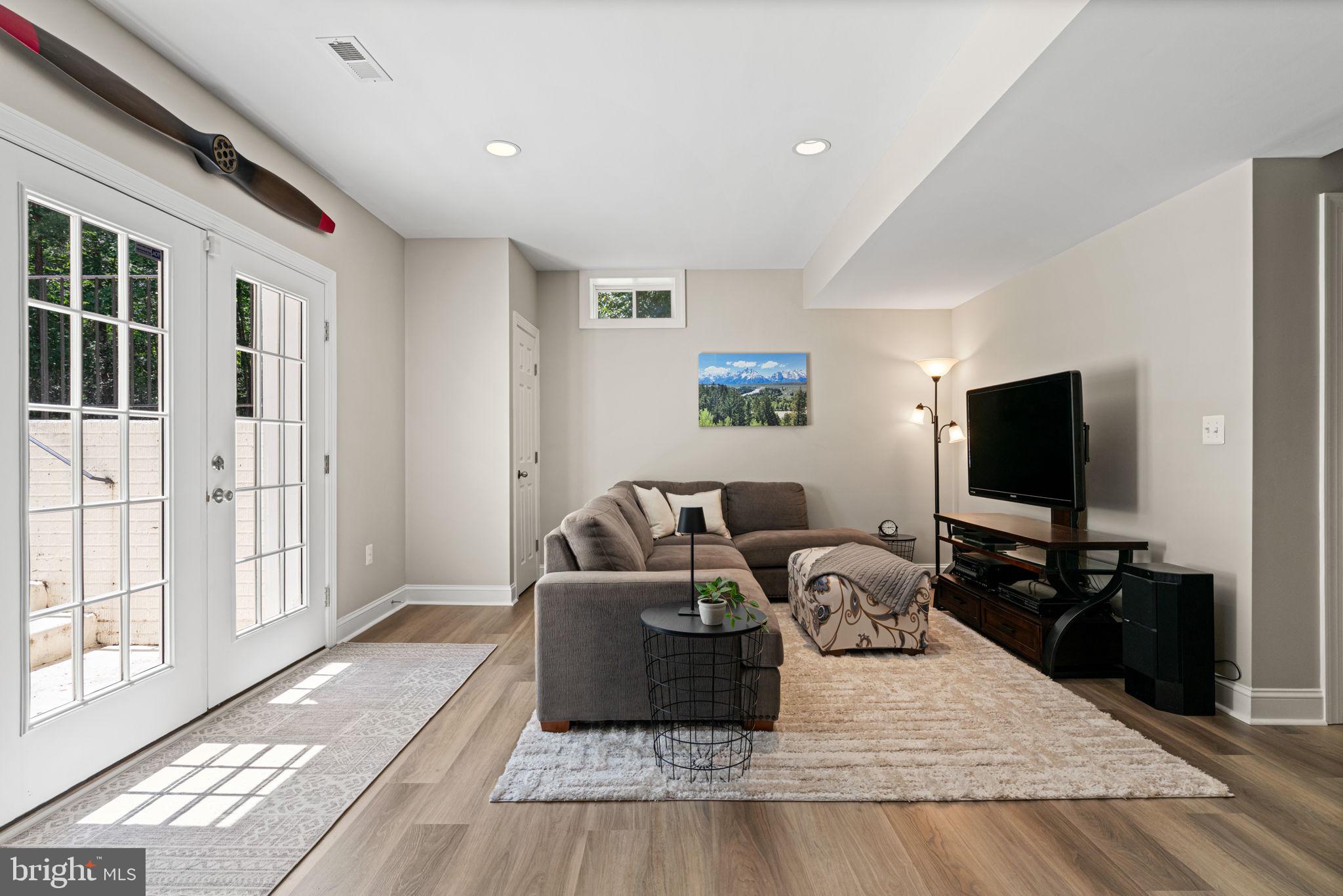 THE WILLOWS - Residential
