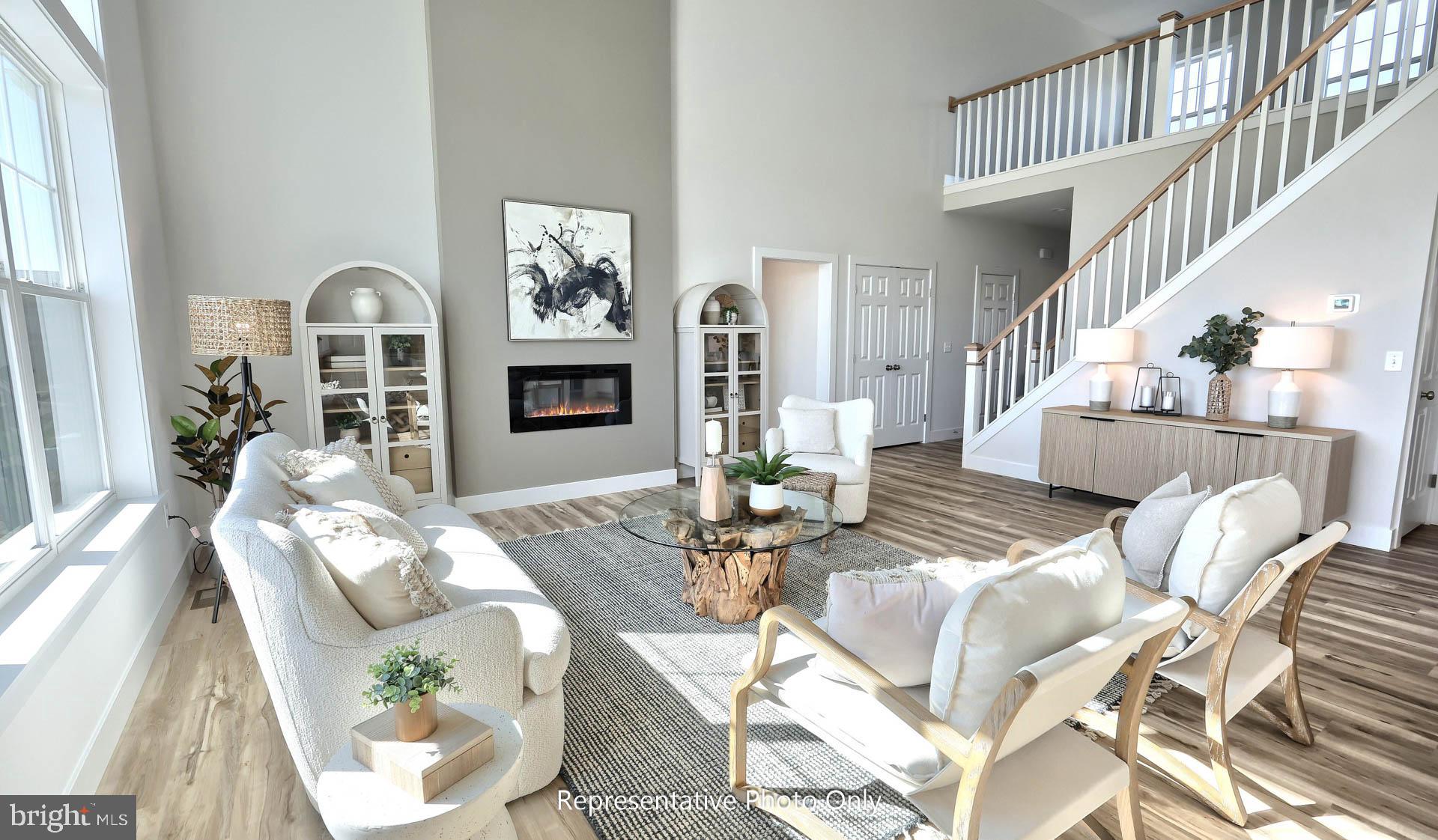 MOUNTAIN VIEW ESTATES - Residential