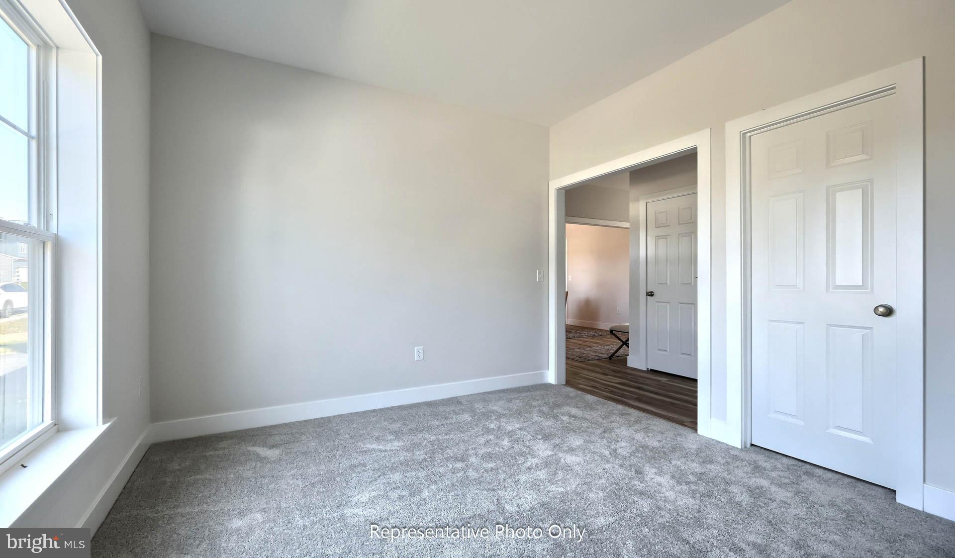 MOUNTAIN VIEW ESTATES - Residential