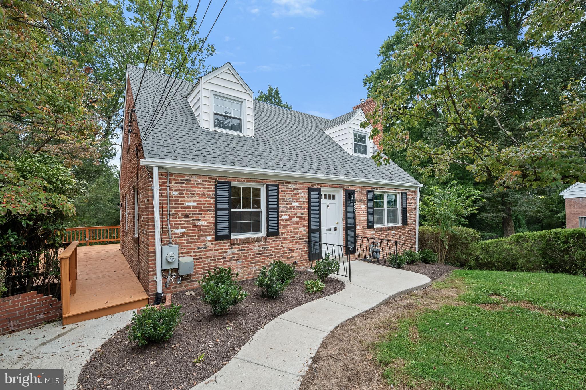 BETHESDA OUTSIDE - Residential