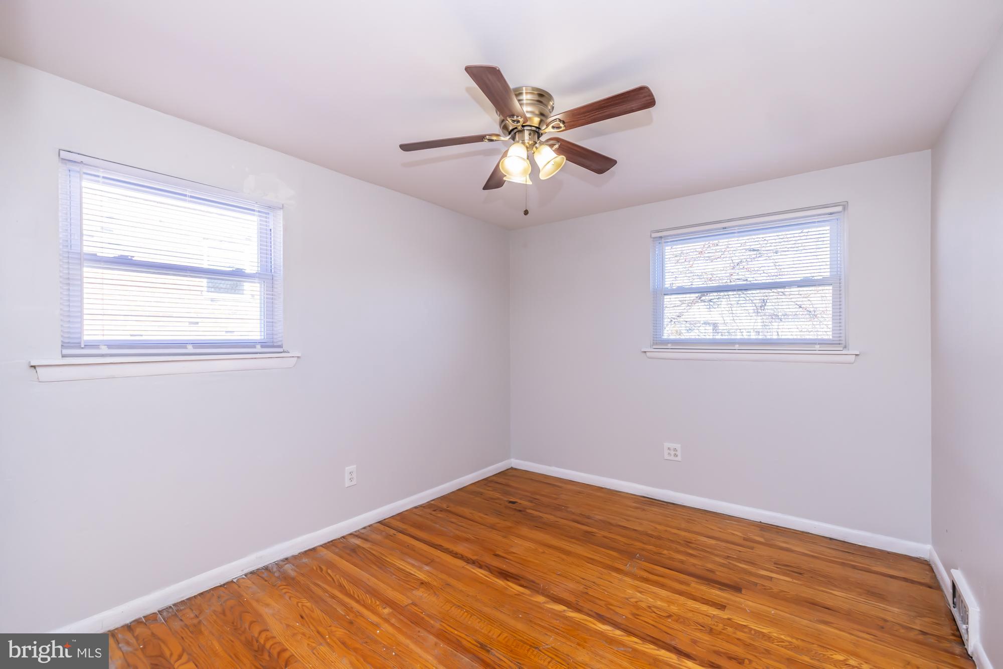 LANSDOWNE - Residential Lease