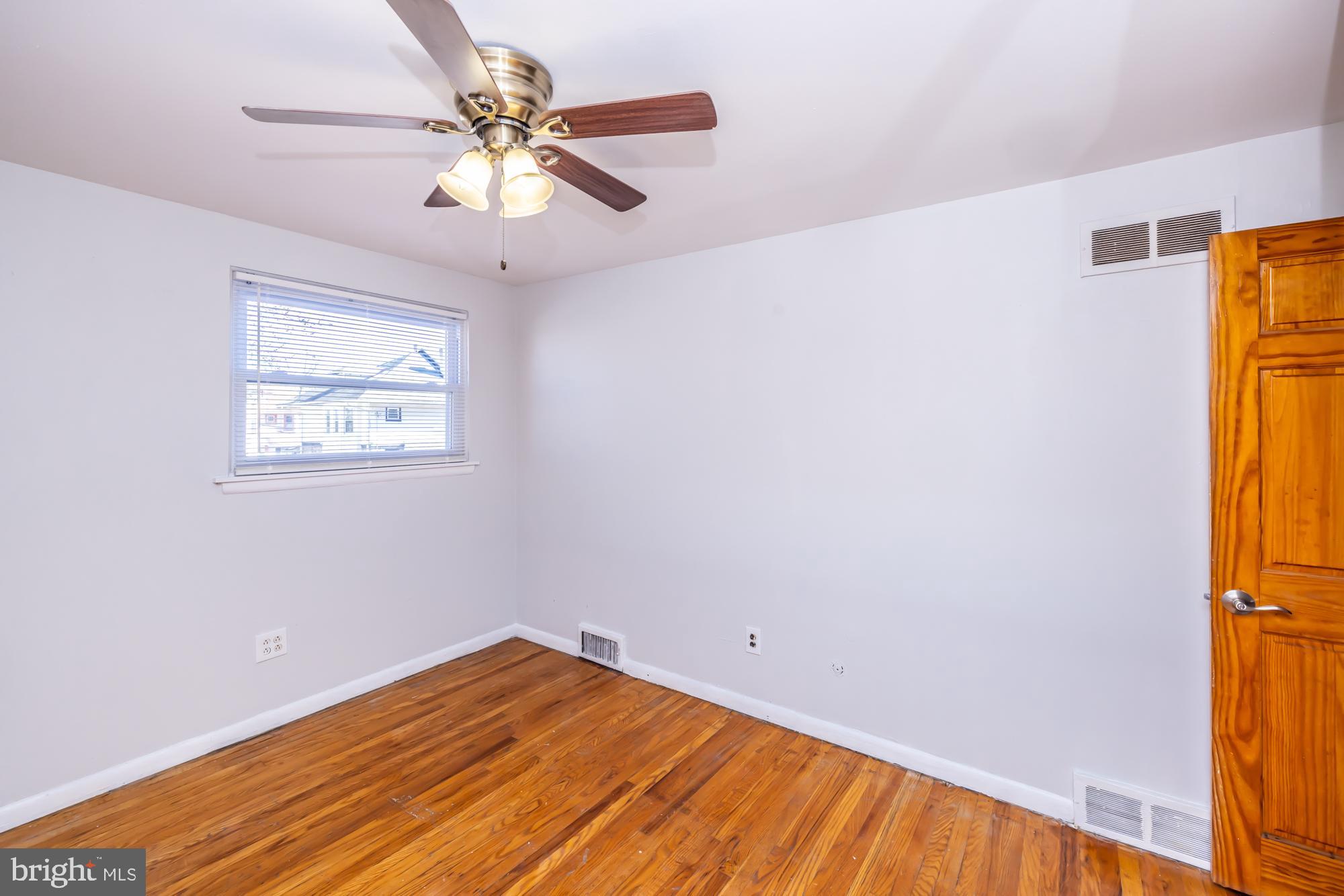 LANSDOWNE - Residential Lease