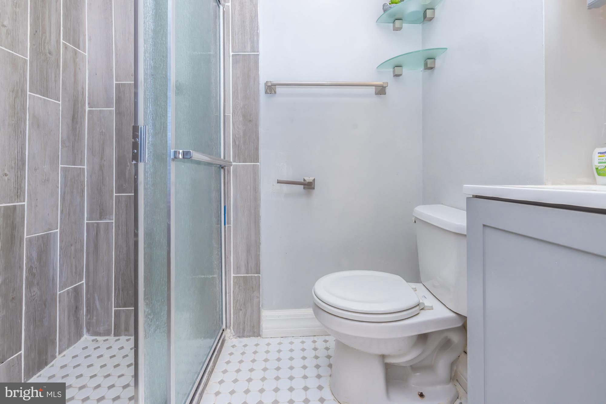 LANSDOWNE - Residential Lease