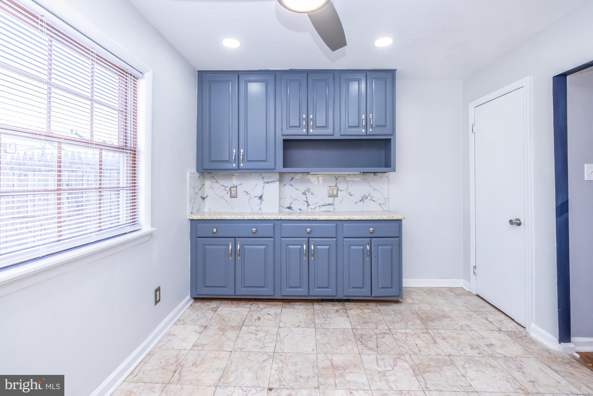 LANSDOWNE - Residential Lease