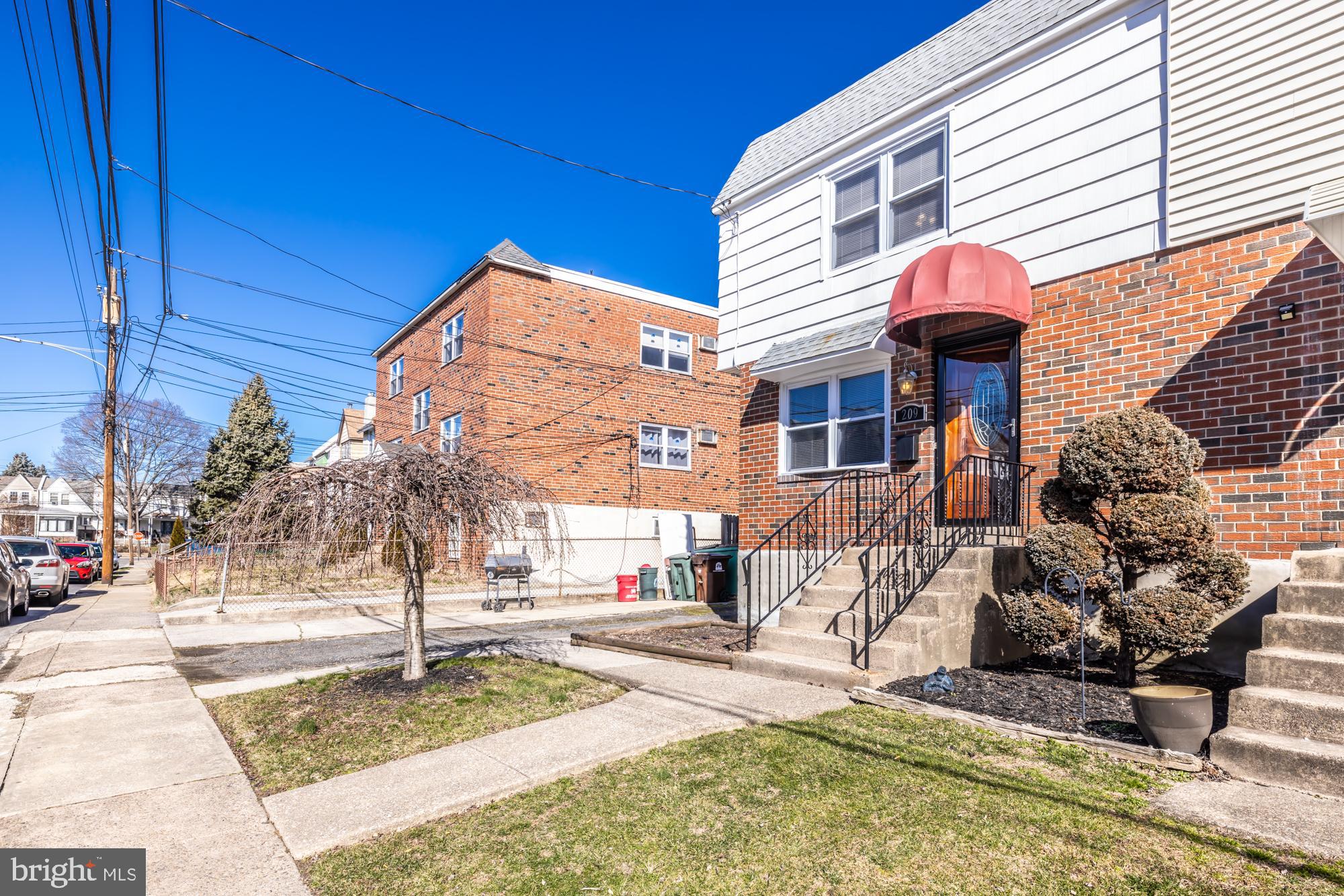 LANSDOWNE - Residential Lease