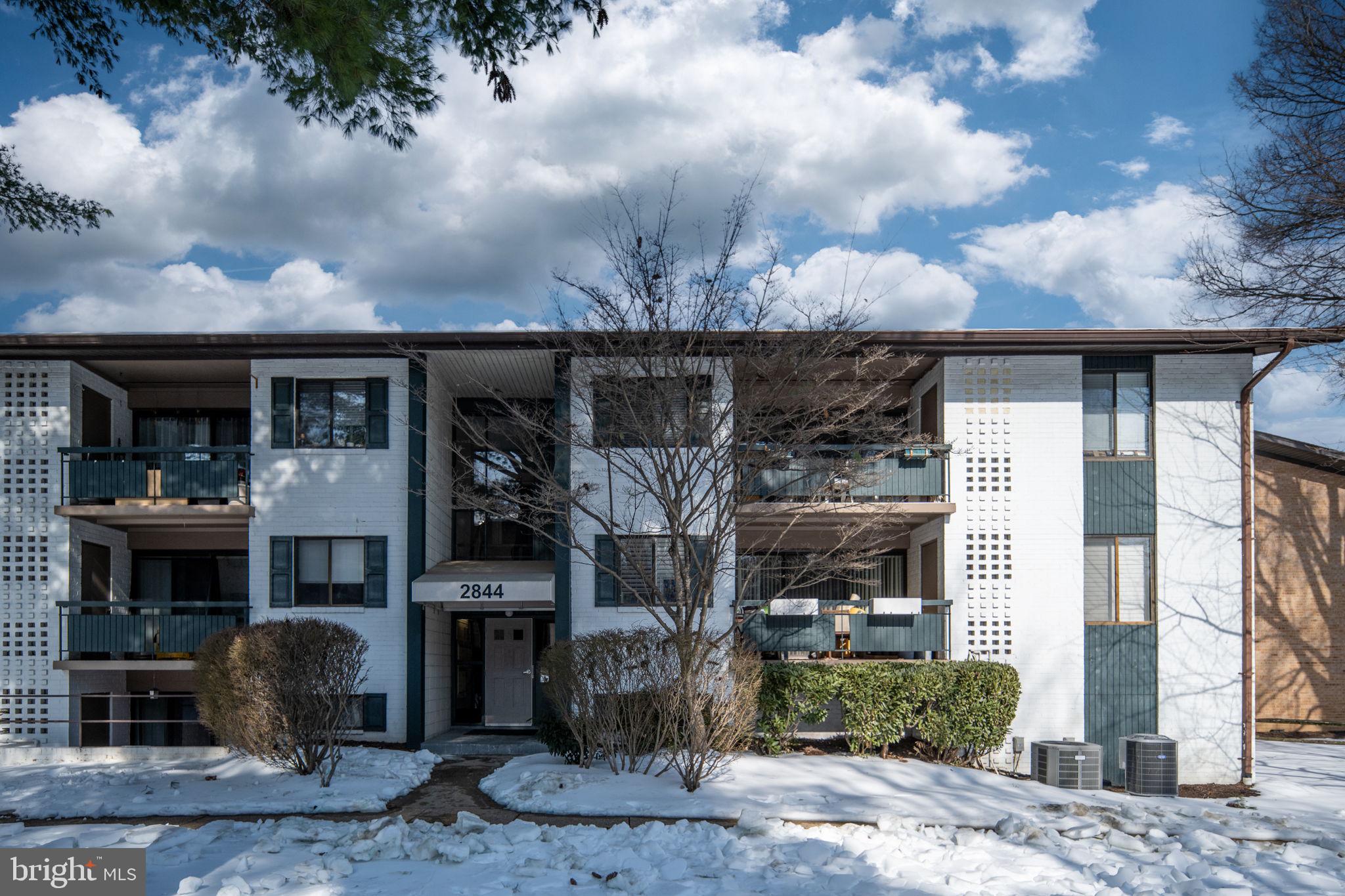 FAIRFIELD COMMONS - Residential