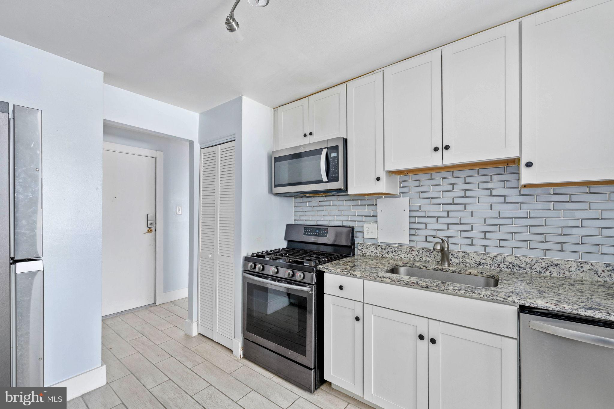 FAIRFIELD COMMONS - Residential
