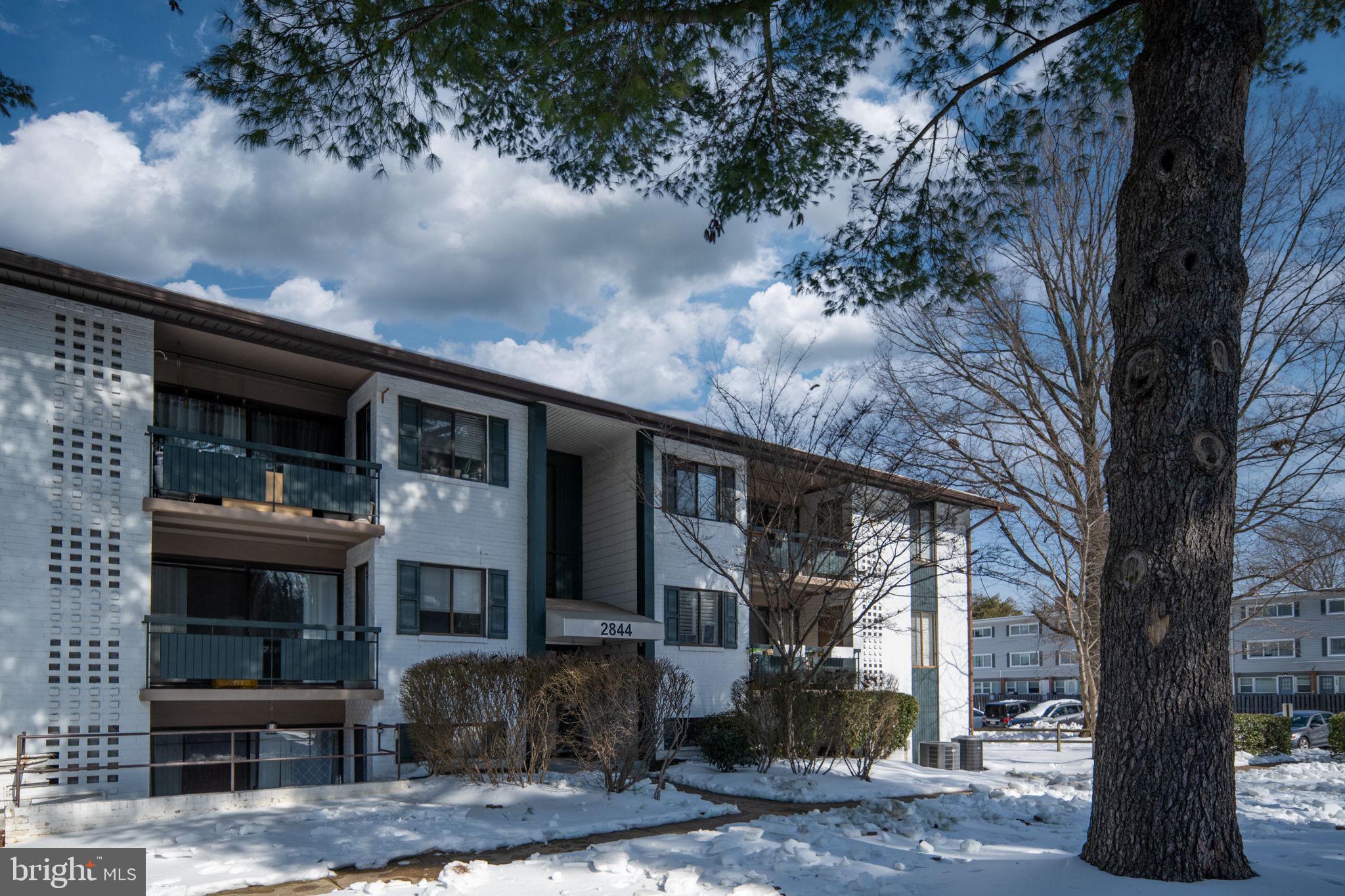 FAIRFIELD COMMONS - Residential
