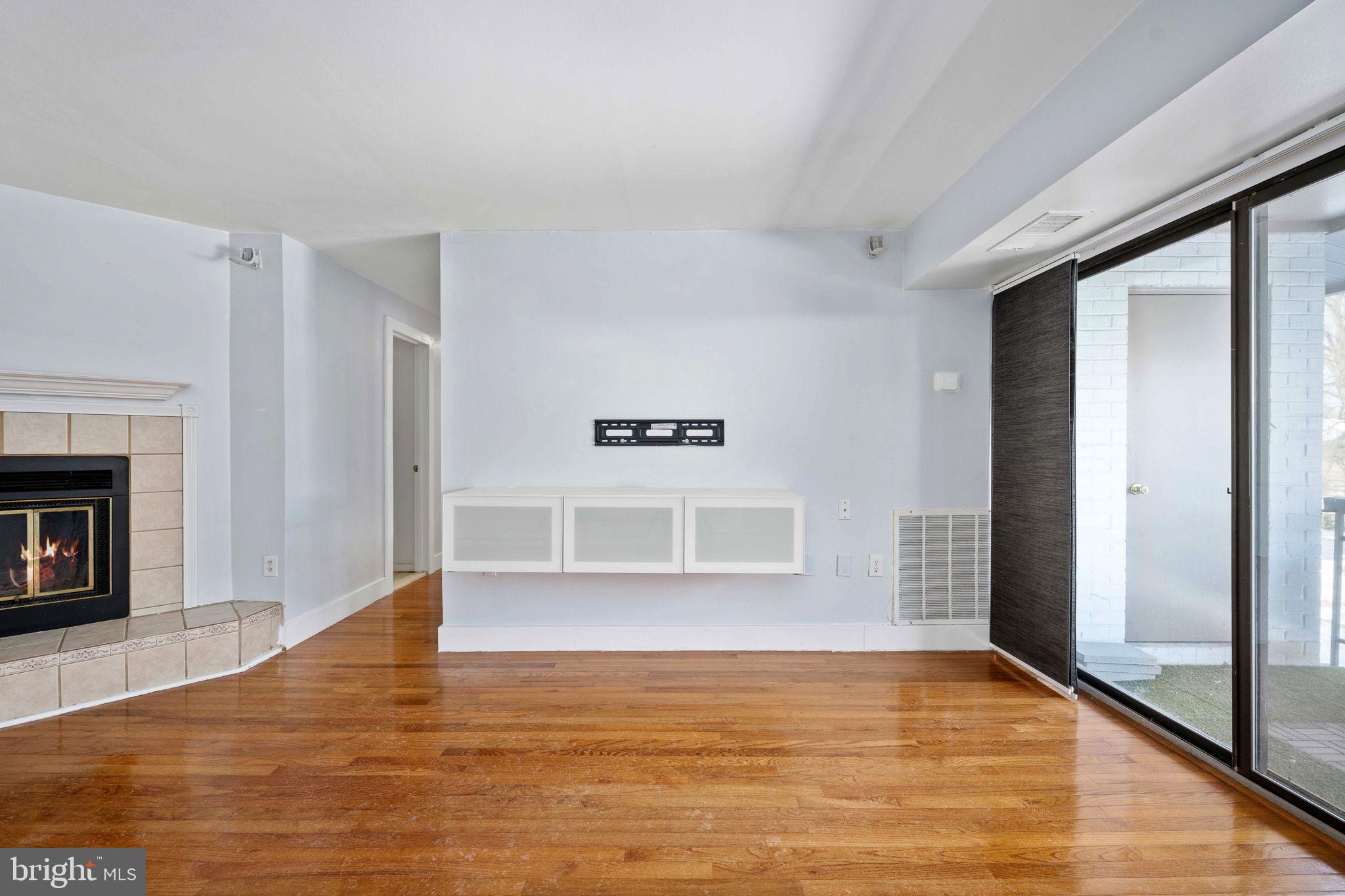 FAIRFIELD COMMONS - Residential