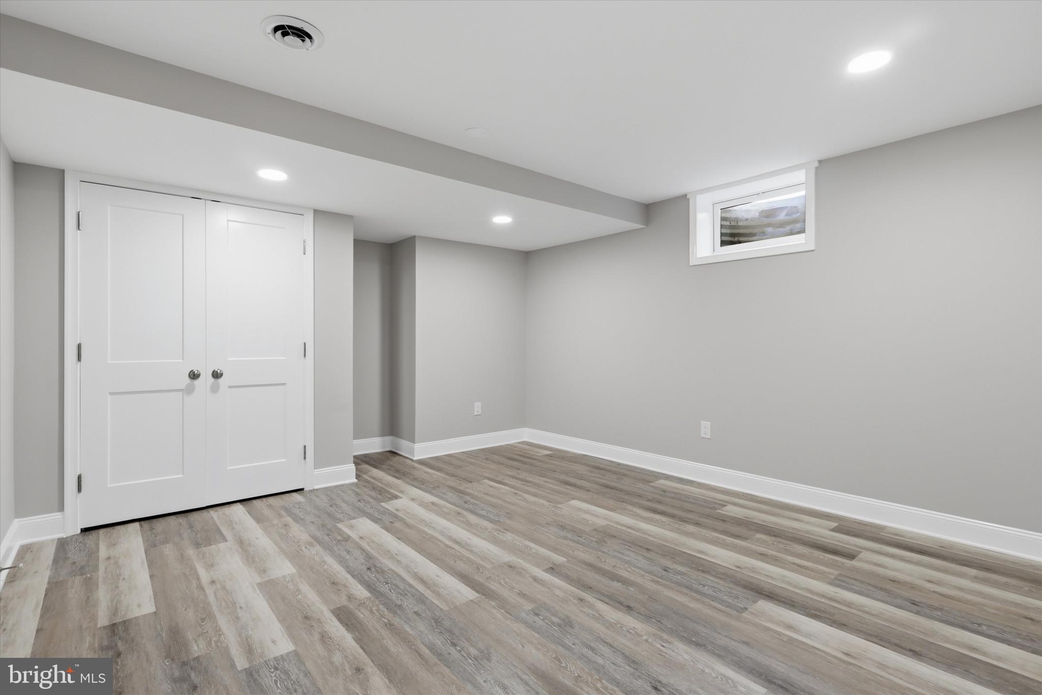 WOODMOOR - Residential