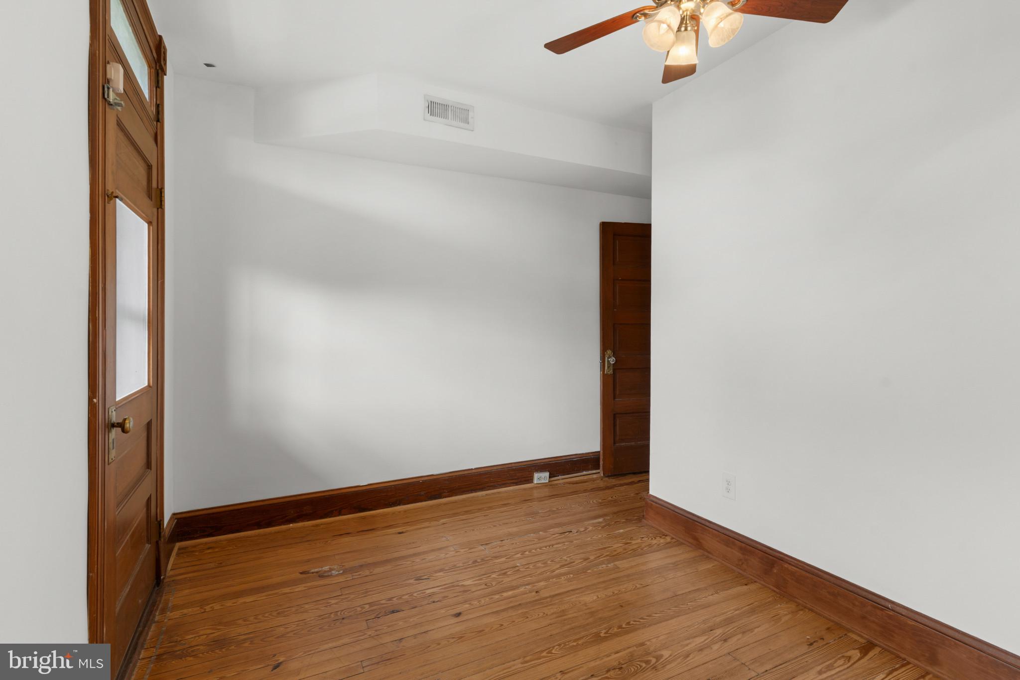 CHARLES VILLAGE - Residential