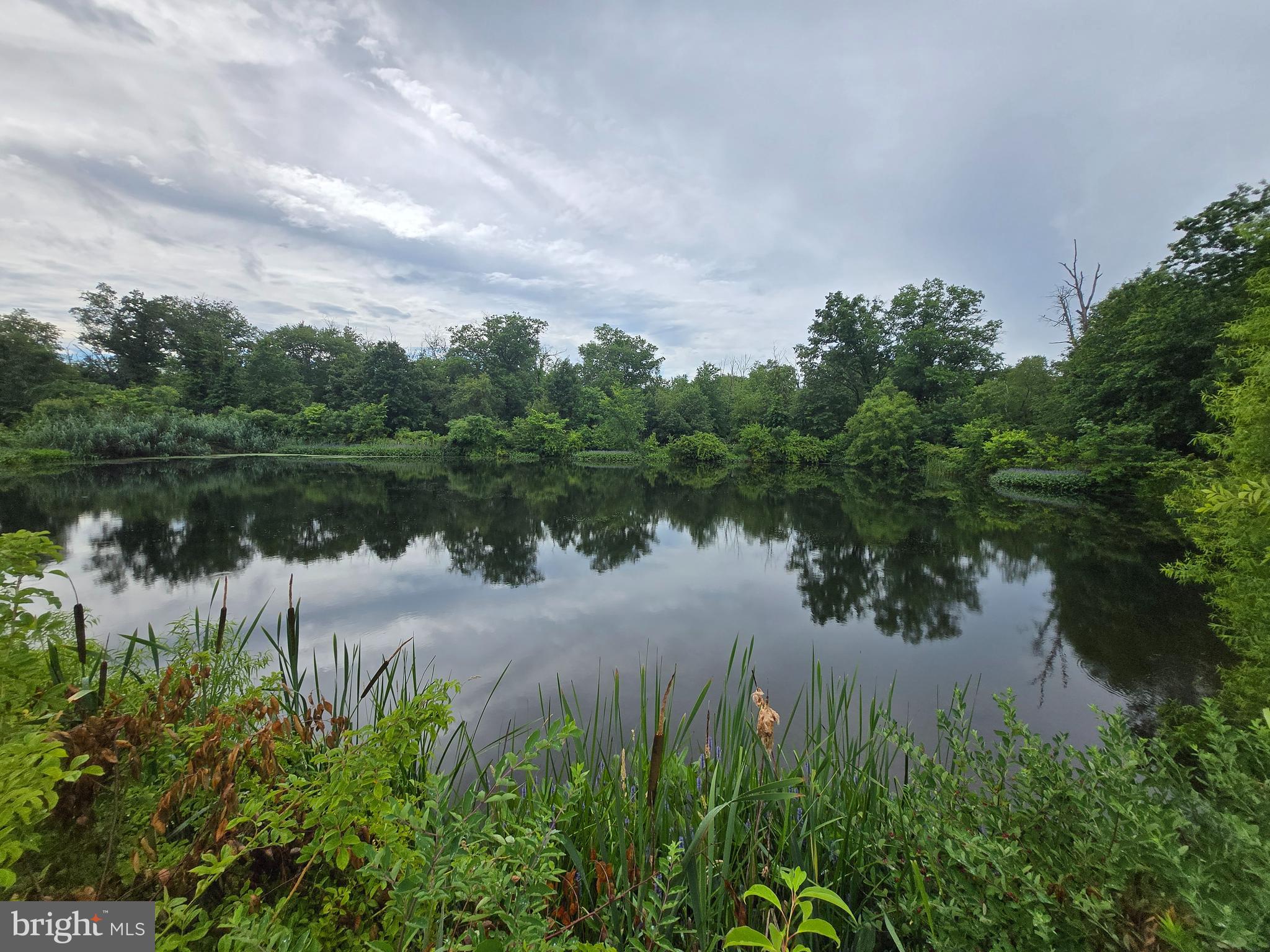 HIDDEN POND - Residential