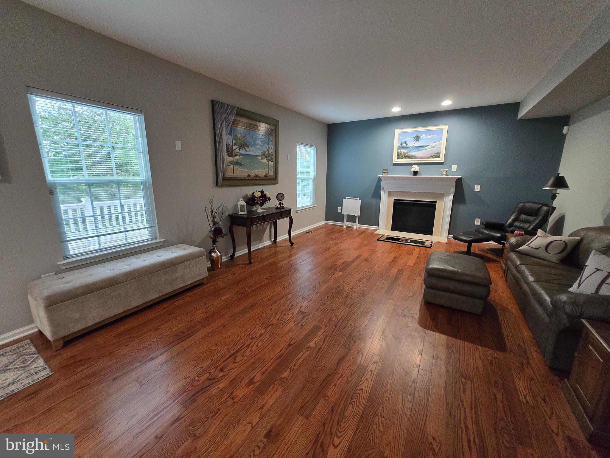 HIDDEN POND - Residential