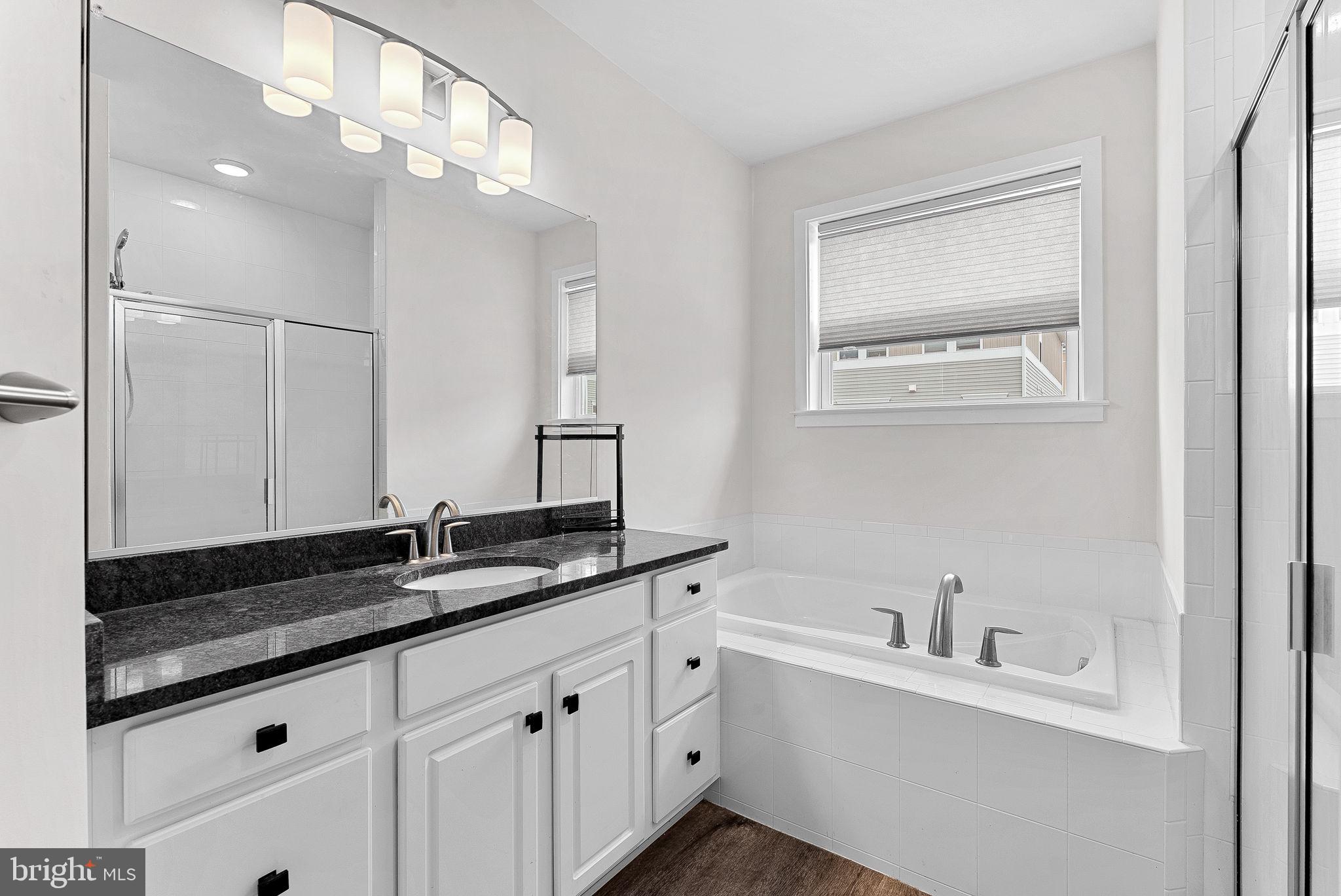 STONE RIDGE - Residential