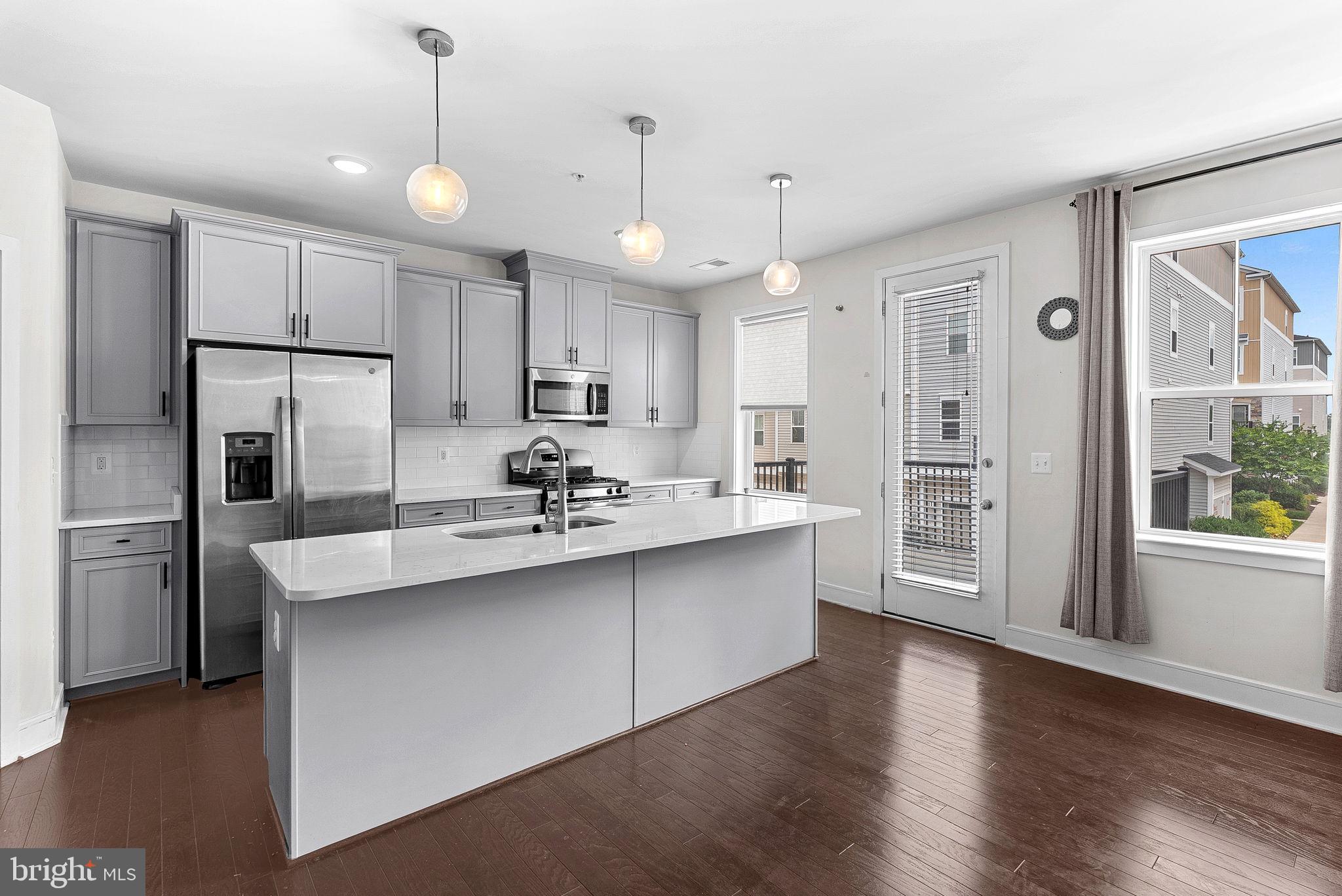 STONE RIDGE - Residential
