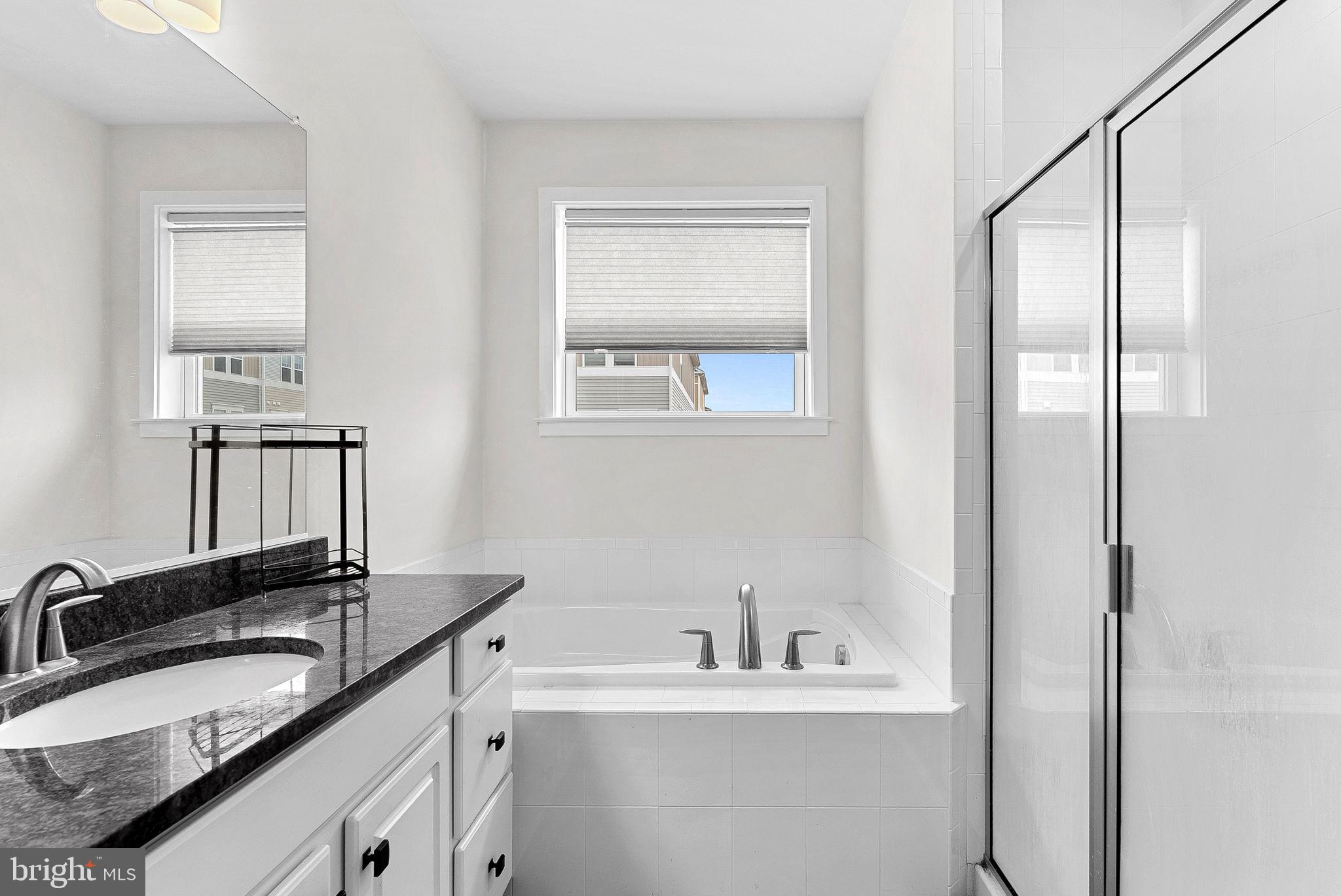 STONE RIDGE - Residential