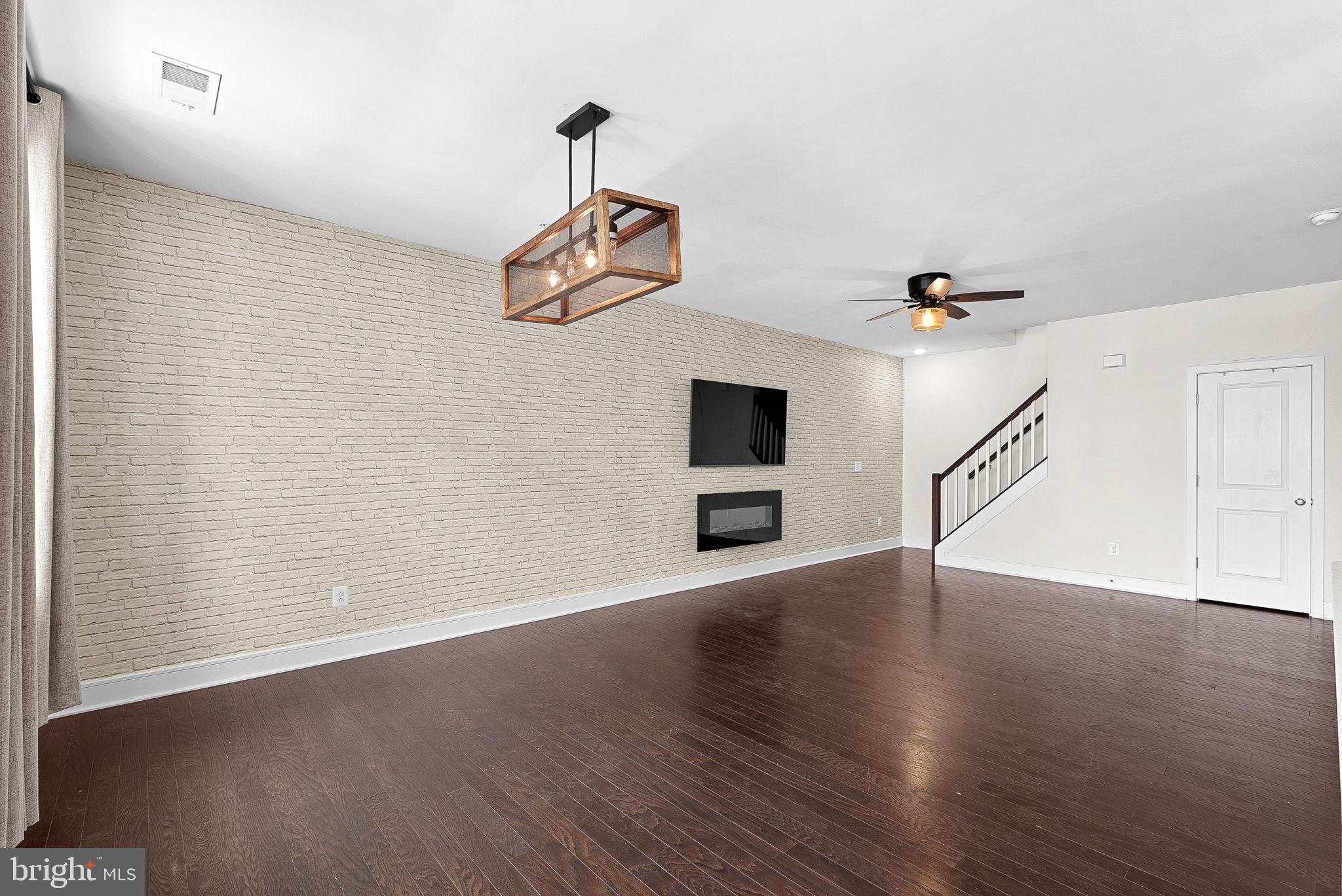 STONE RIDGE - Residential