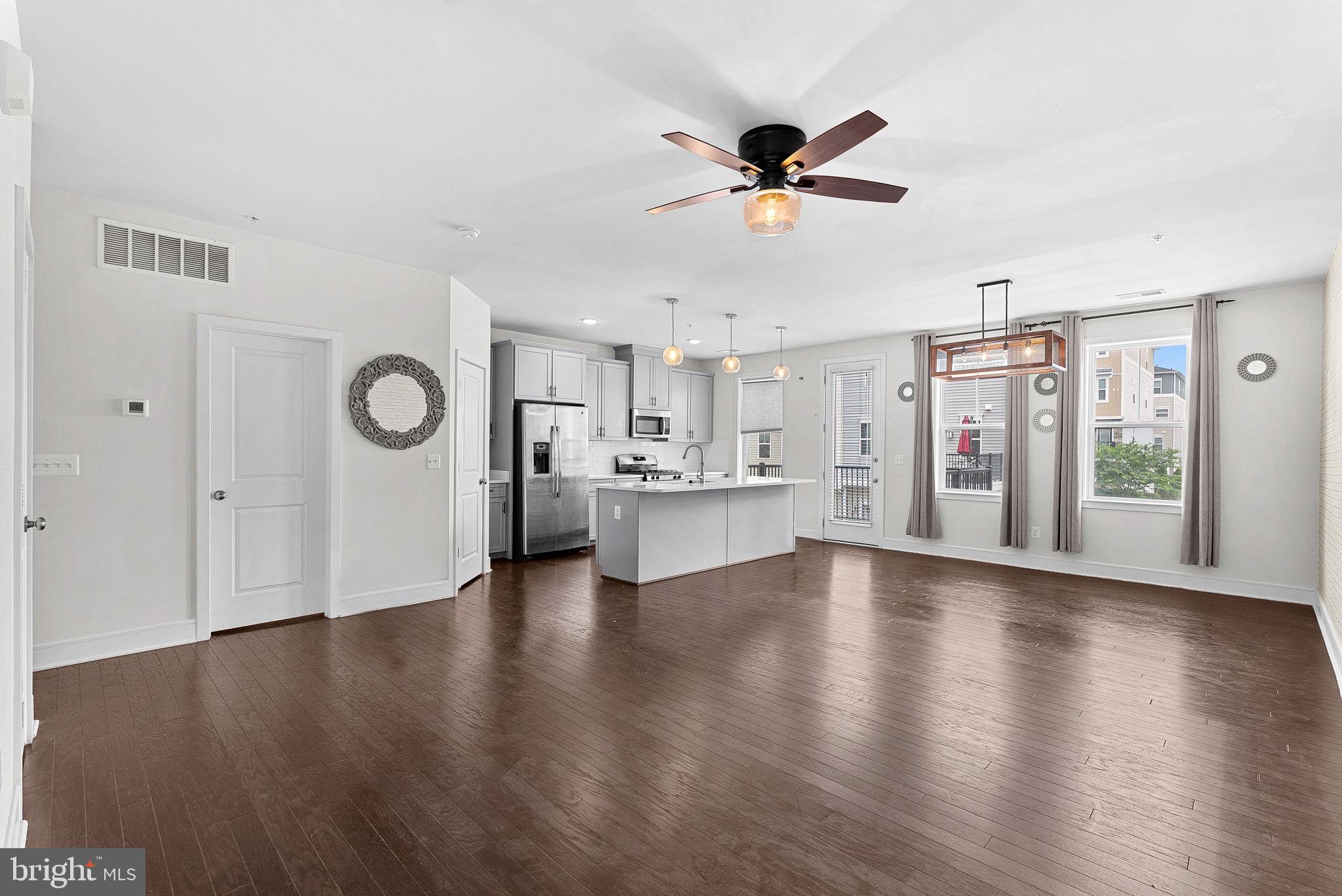 STONE RIDGE - Residential