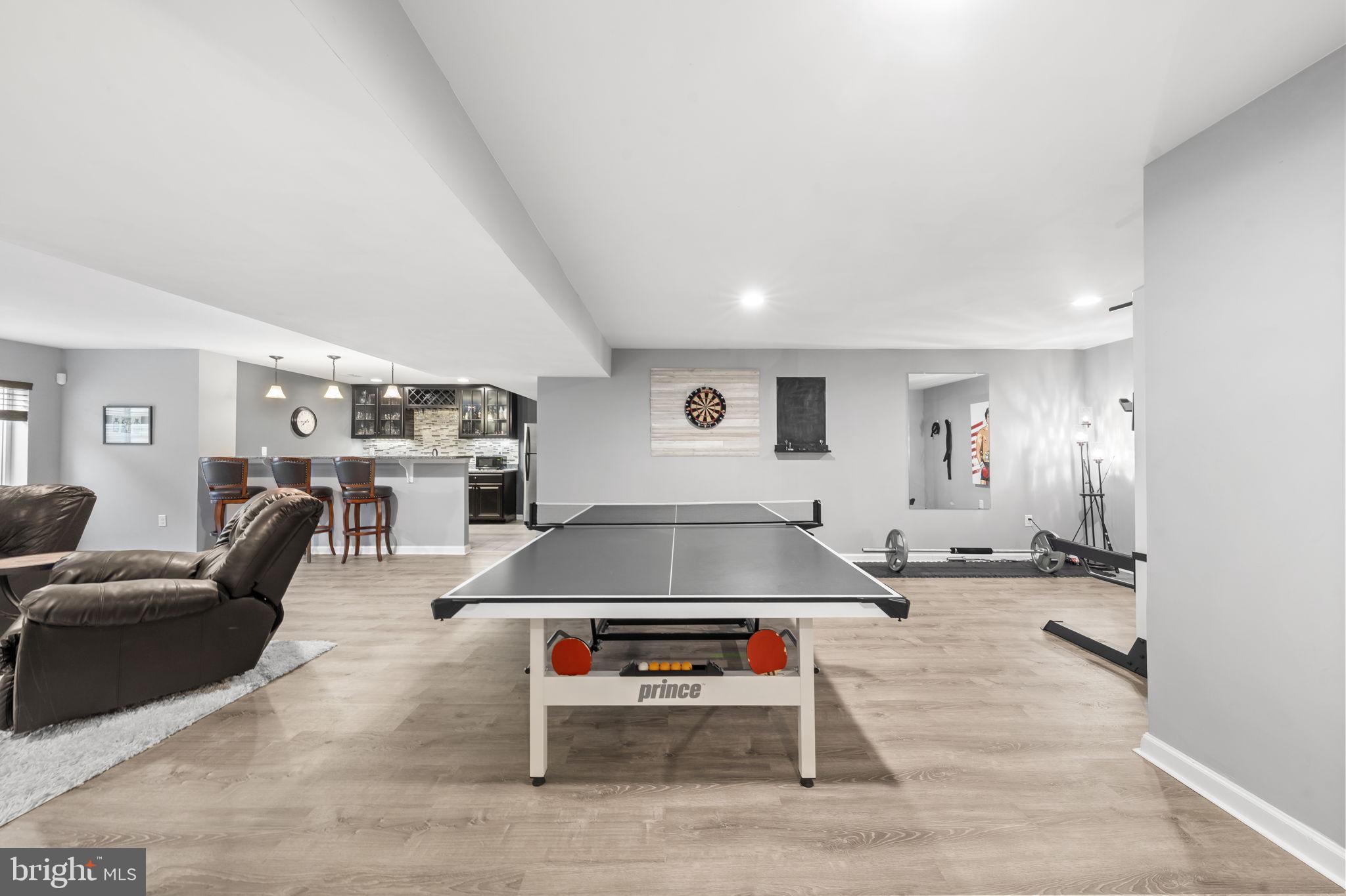 HANOVER POINTE - Residential